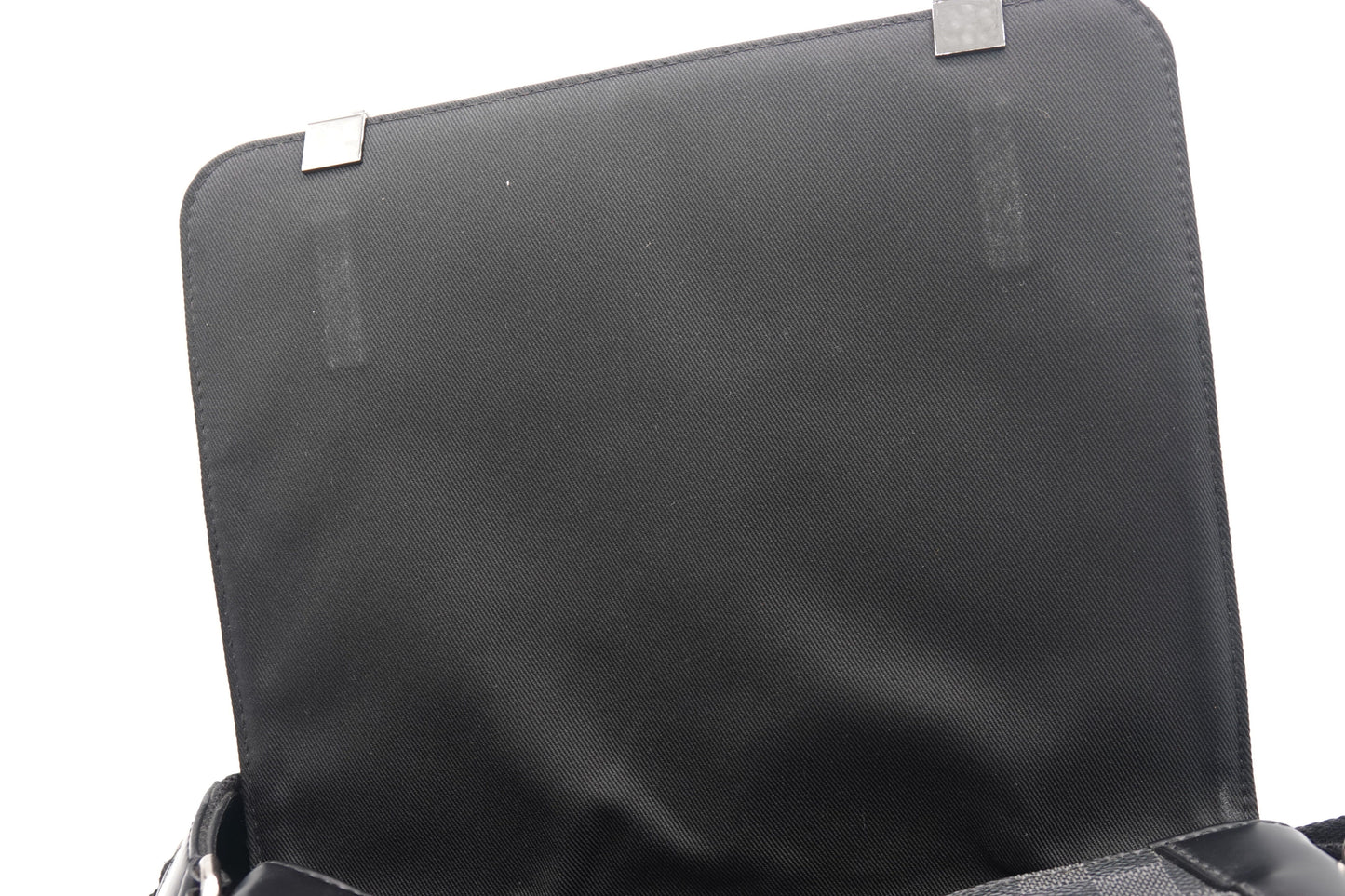 interior flap Louis Vuitton Damier Graphite District PM