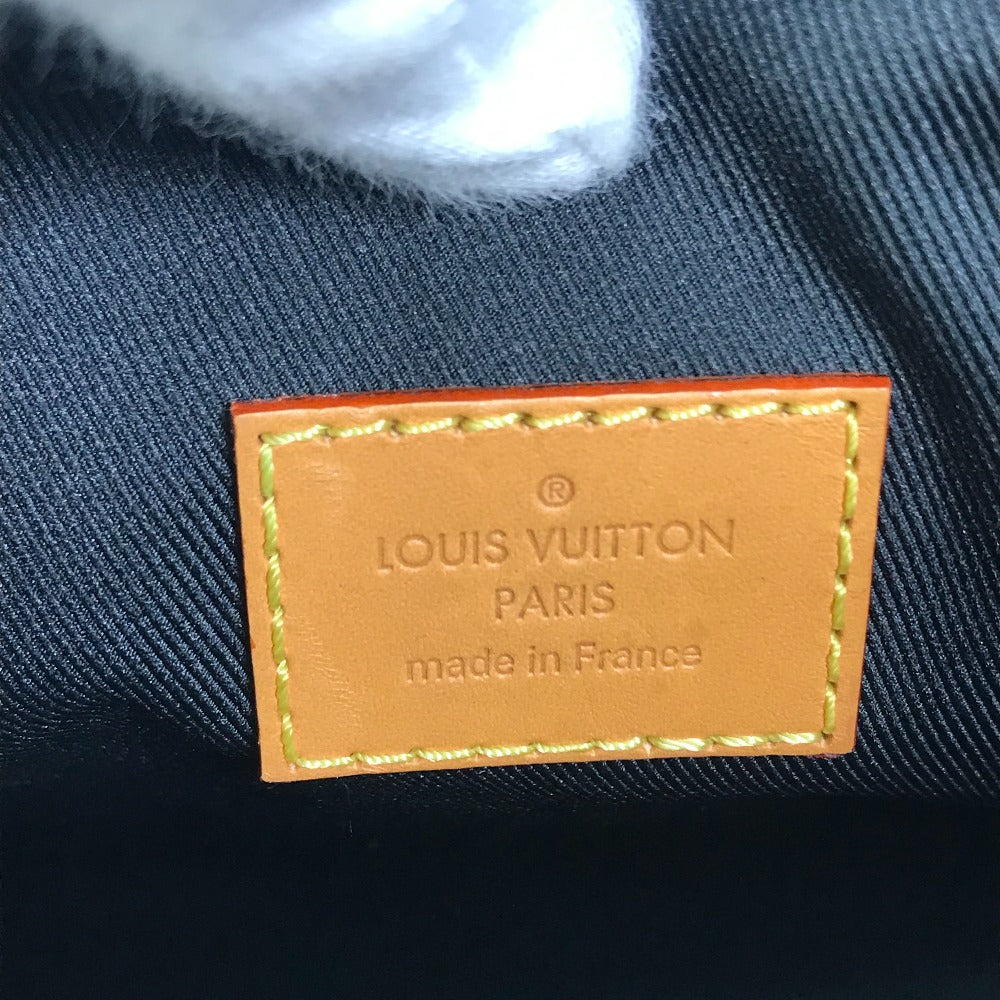 stamp Louis Vuitton X NIGO Giant Damier Ebene Monogram Soft Trunk 