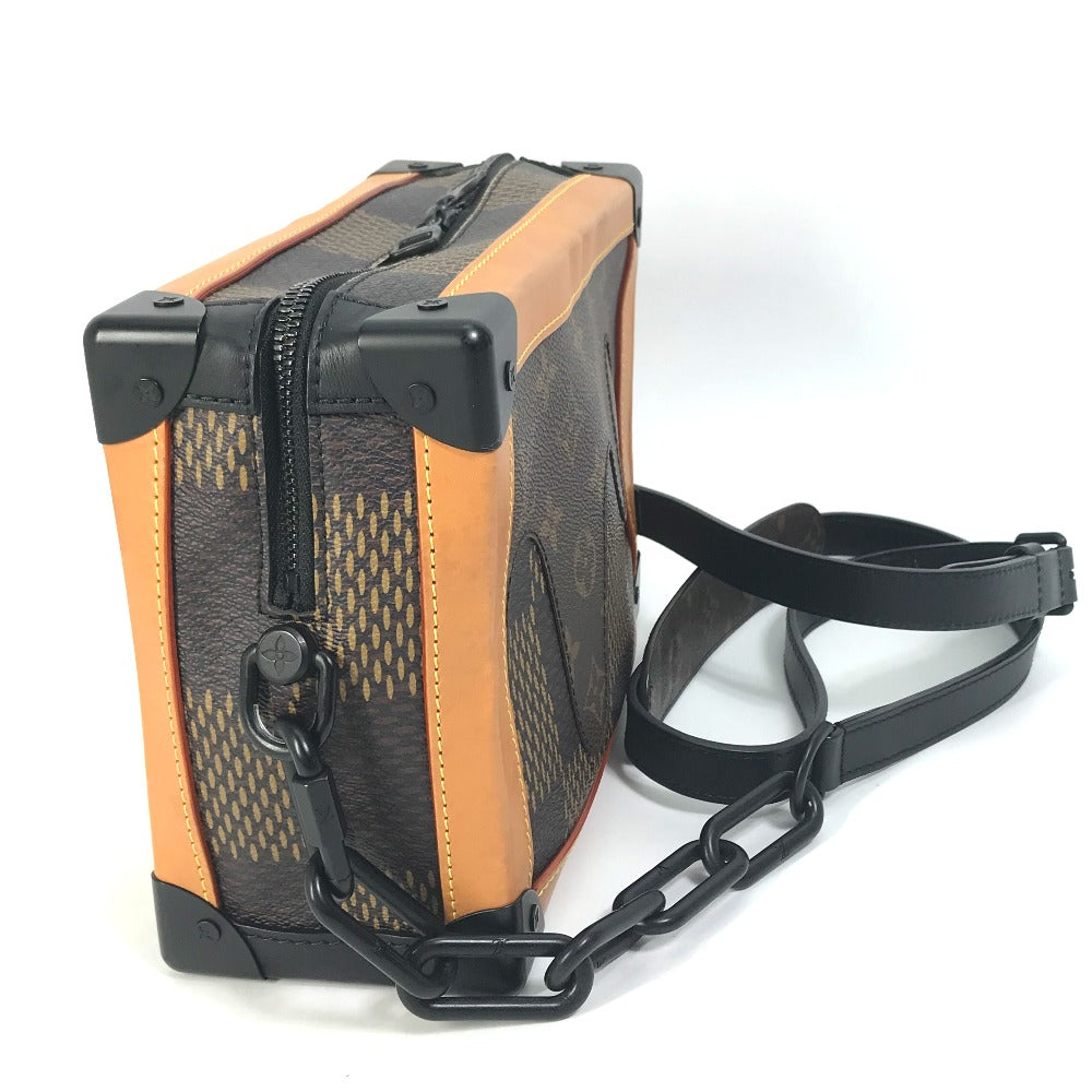 side Louis Vuitton X NIGO Giant Damier Ebene Monogram Soft Trunk 