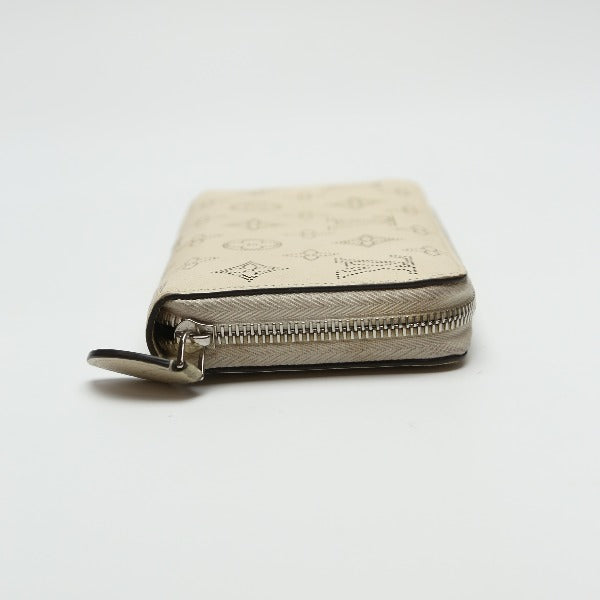 side Louis Vuitton Mahina Leather Long Zippy Wallet Ivory