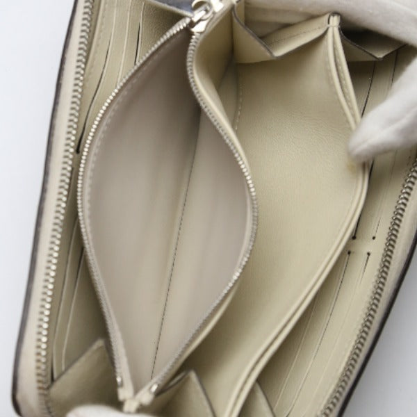 coin pocket Louis Vuitton Mahina Leather Long Zippy Wallet Ivory