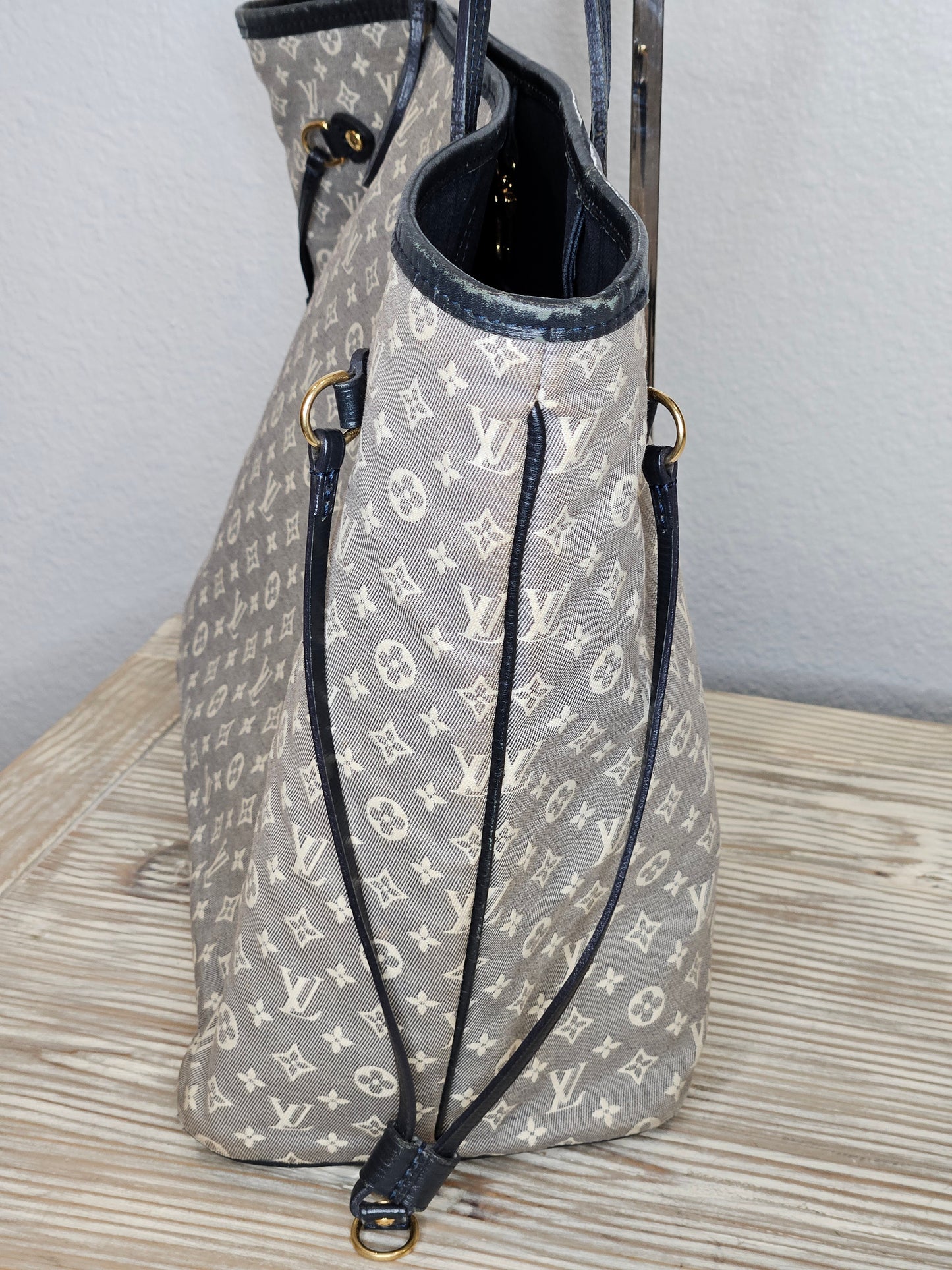 Pre-Loved Louis Vuitton Mini Lin Neverfull MM "Sold Out"