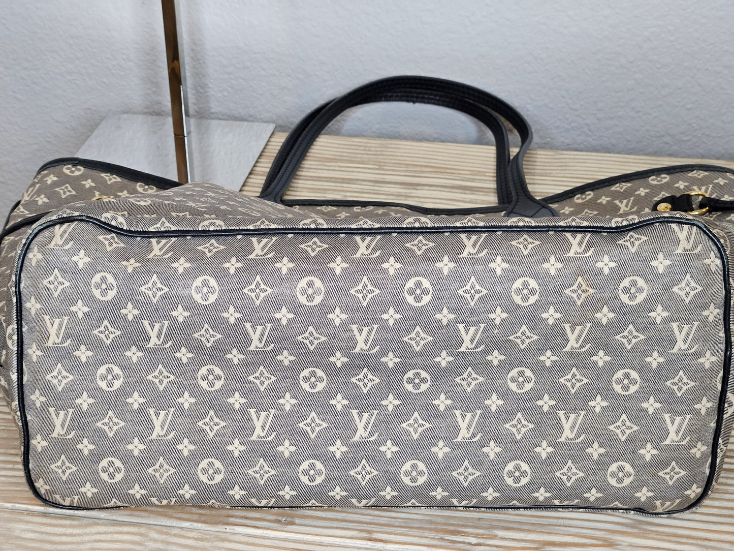 Pre-Loved Louis Vuitton Mini Lin Neverfull MM "Sold Out"