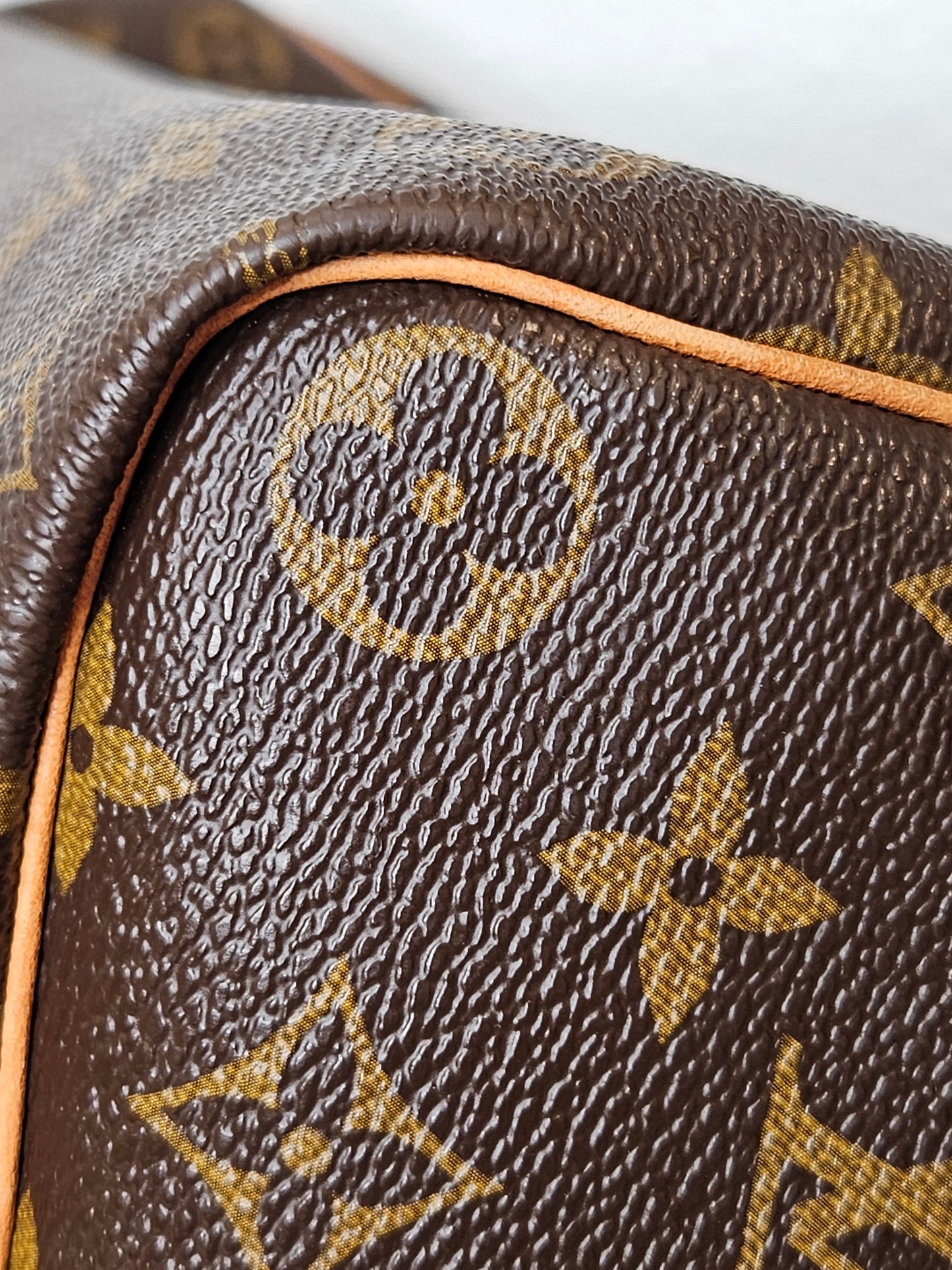 Pre-Loved Louis Vuitton Monogram 35 Speedy Bandouliere