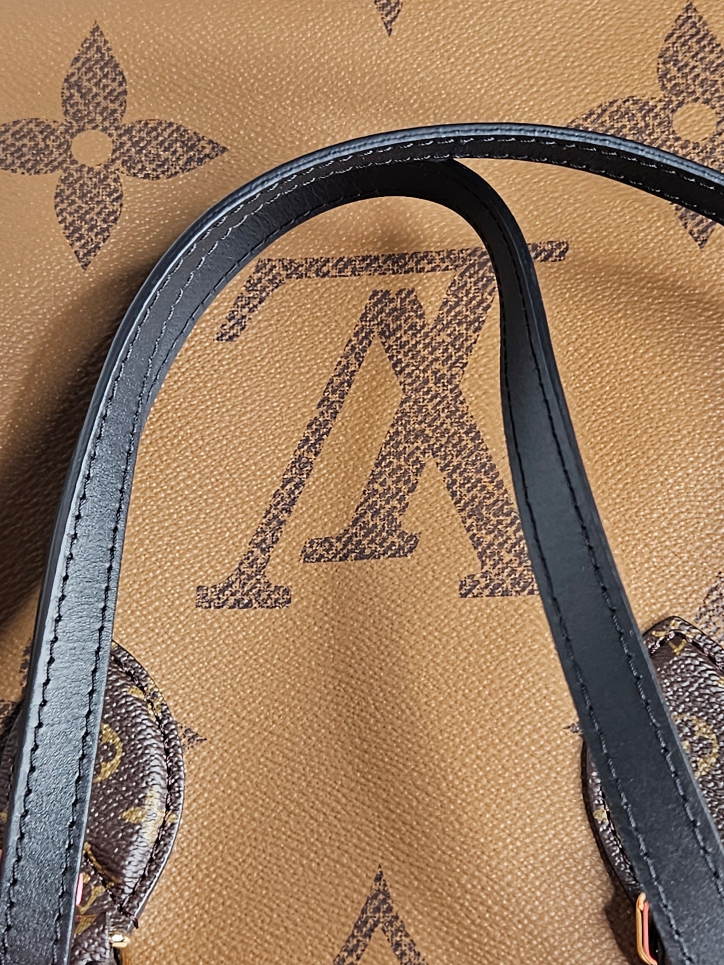 Pre-Loved Louis Vuitton Reverse Large Monogram On The Go MM "Sold Out "