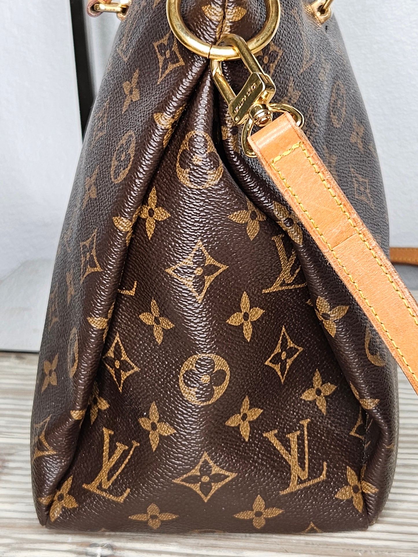 Pre-Loved Louis Vuitton Saffron Monogram Pallas MM