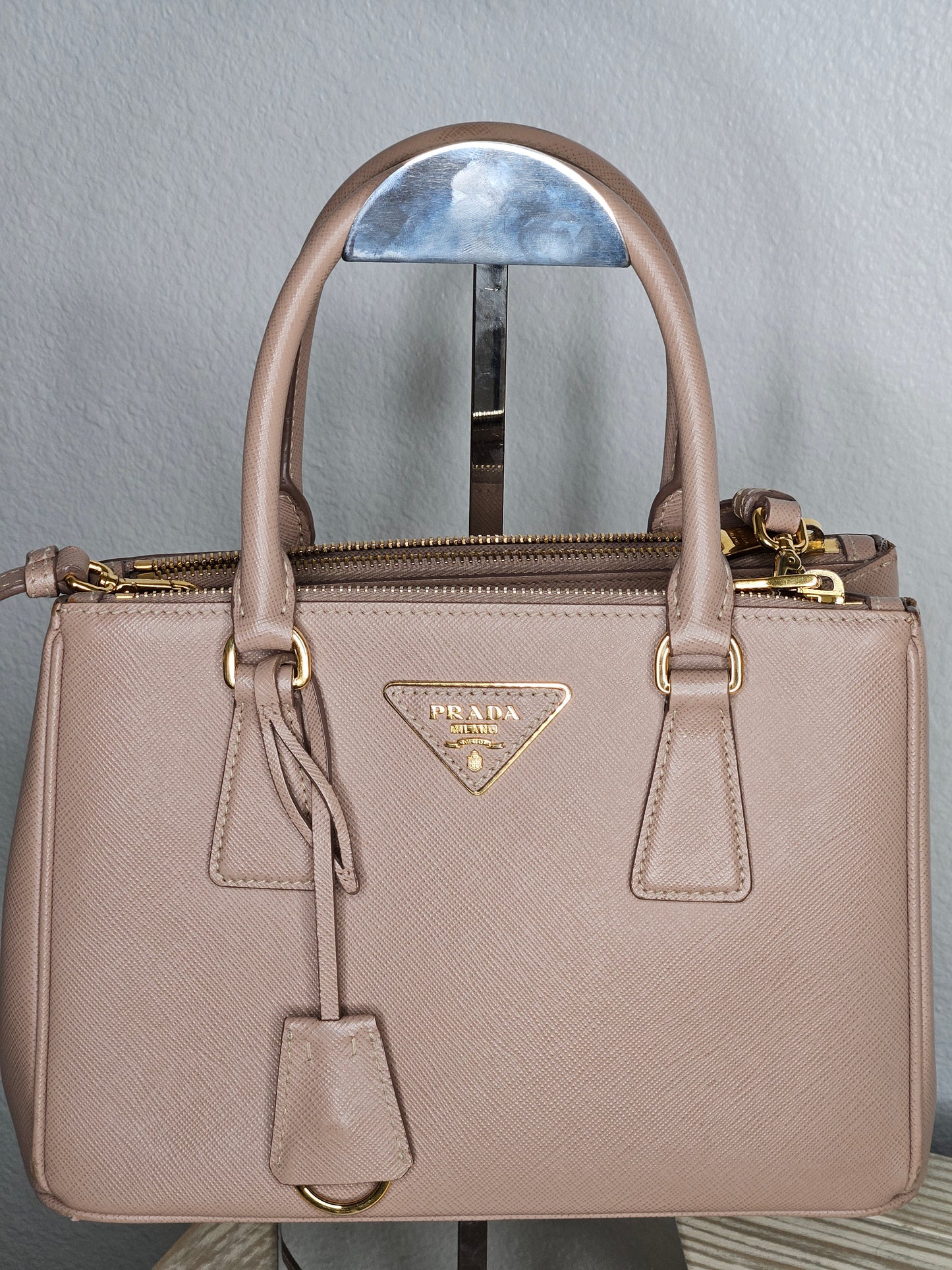 Pre-Loved Prada Galleria Saffiano Leather Small