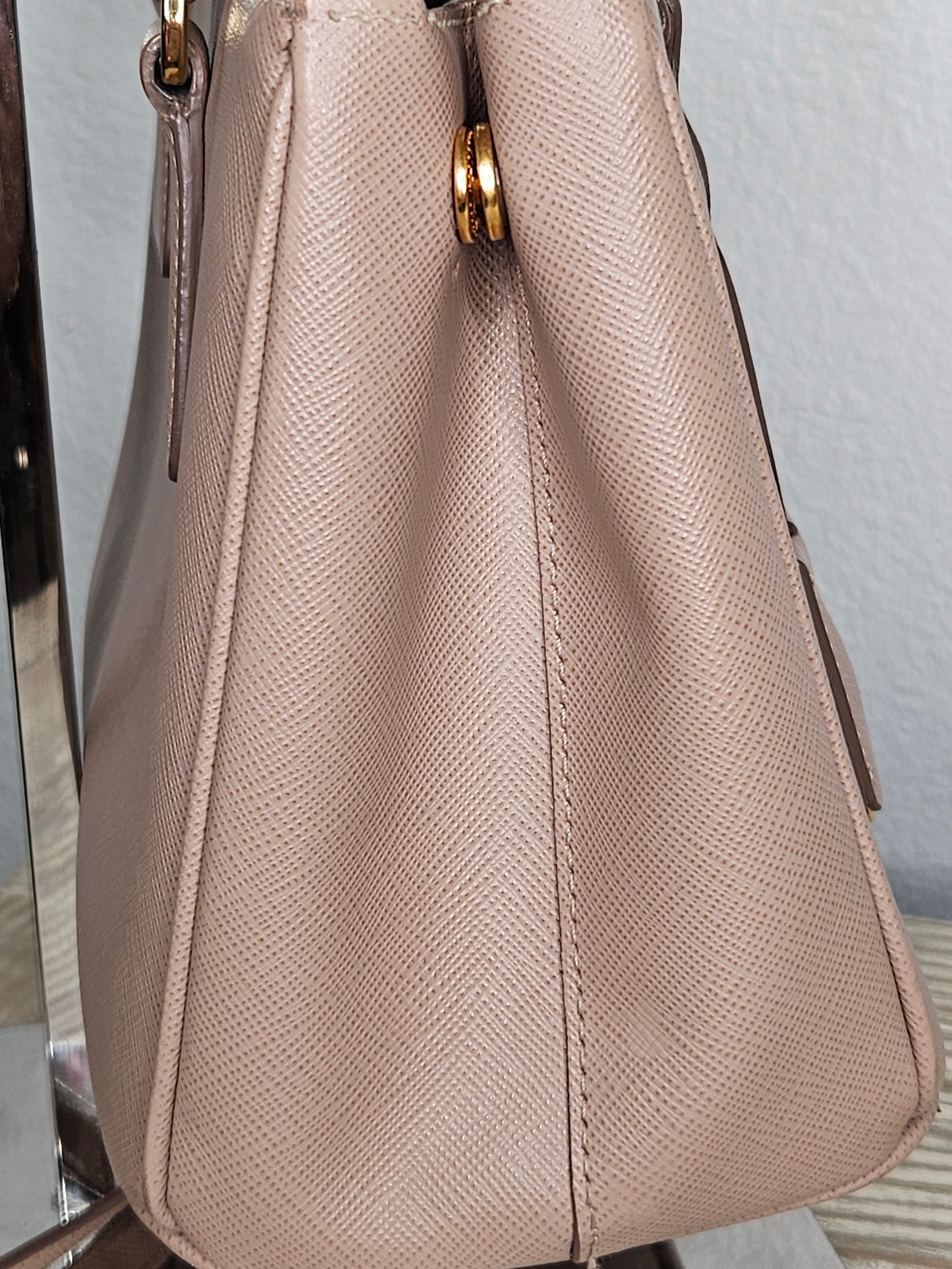 Pre-Loved Prada Galleria Saffiano Leather Small