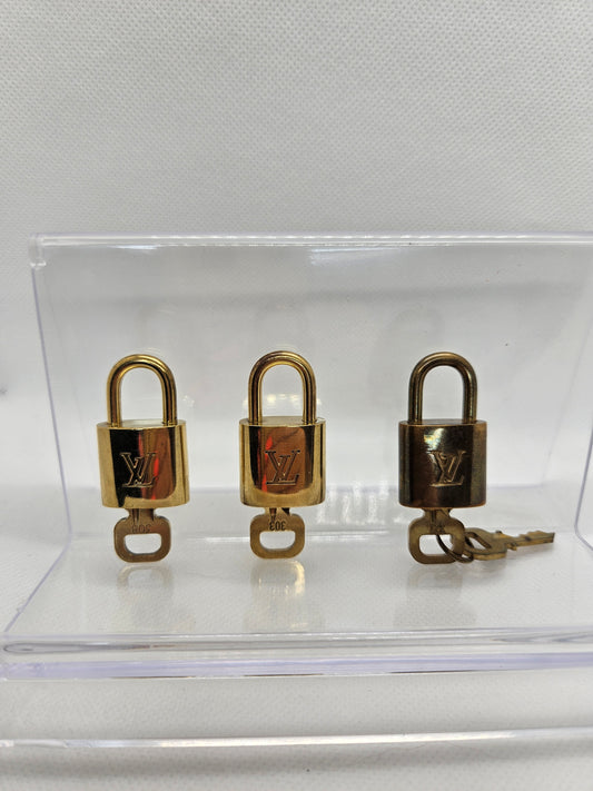 Pre-Loved Louis Vuitton Gold Lock and Key Set