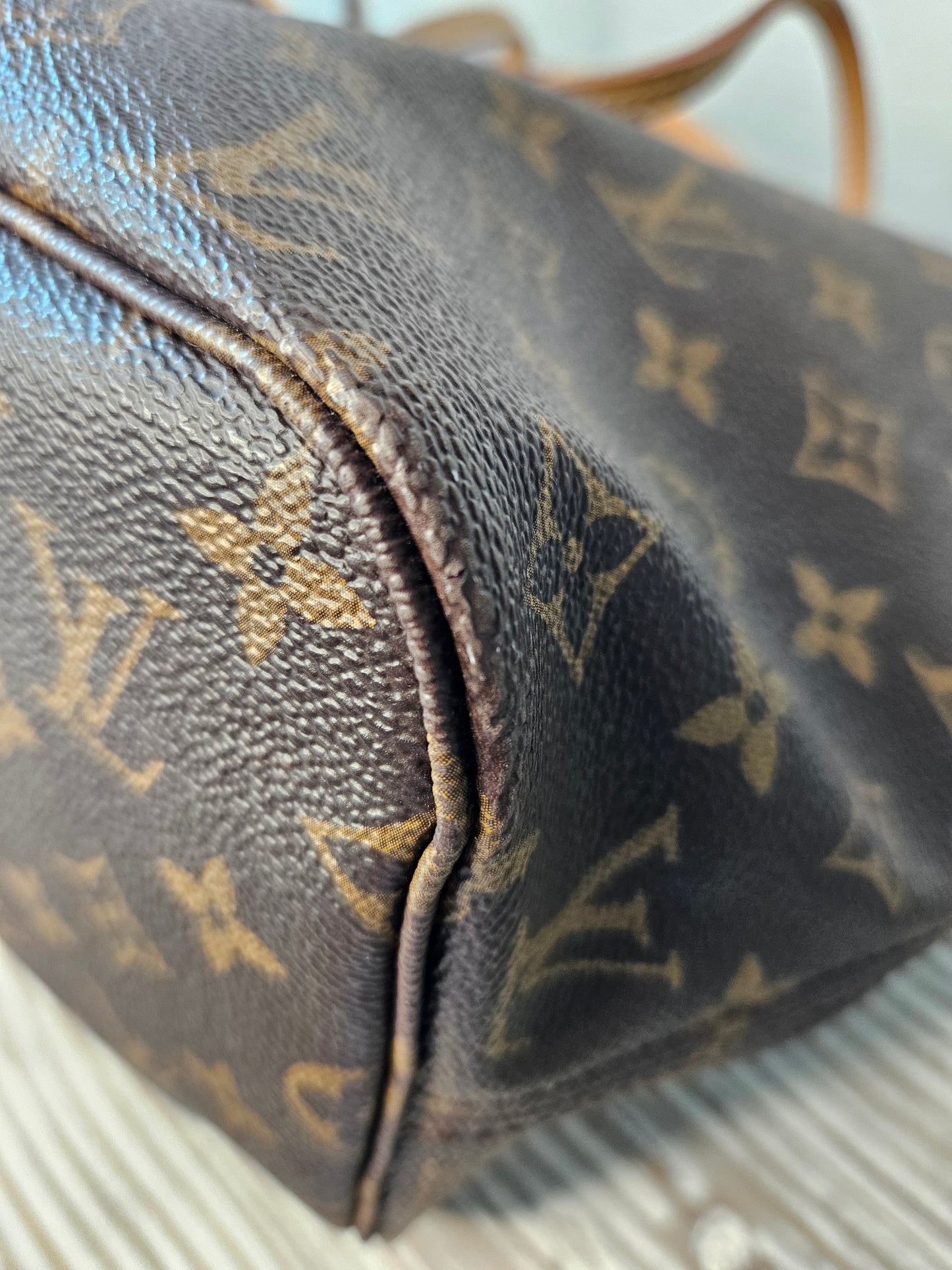 Pre-Loved Louis Vuitton Monogram Neverfull MM Cherise "Sold Out"