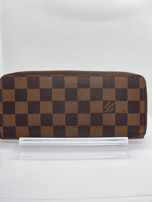 Pre-Loved Louis Vuitton Damier Ebene Clemence Long Wallet