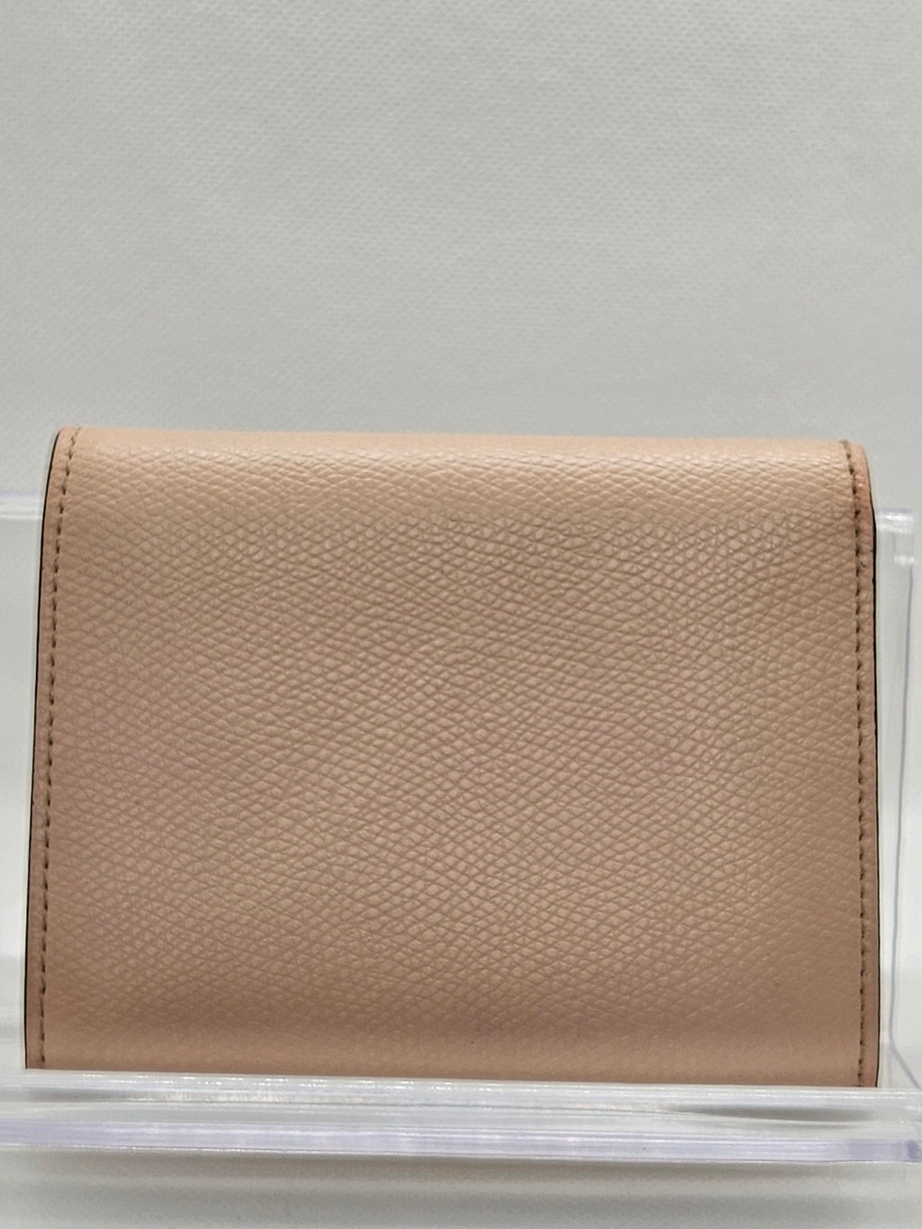 Fendi Bi-Fold Wallet – Light Pink Calf Leather | Gold Hardware | Pre-Owned