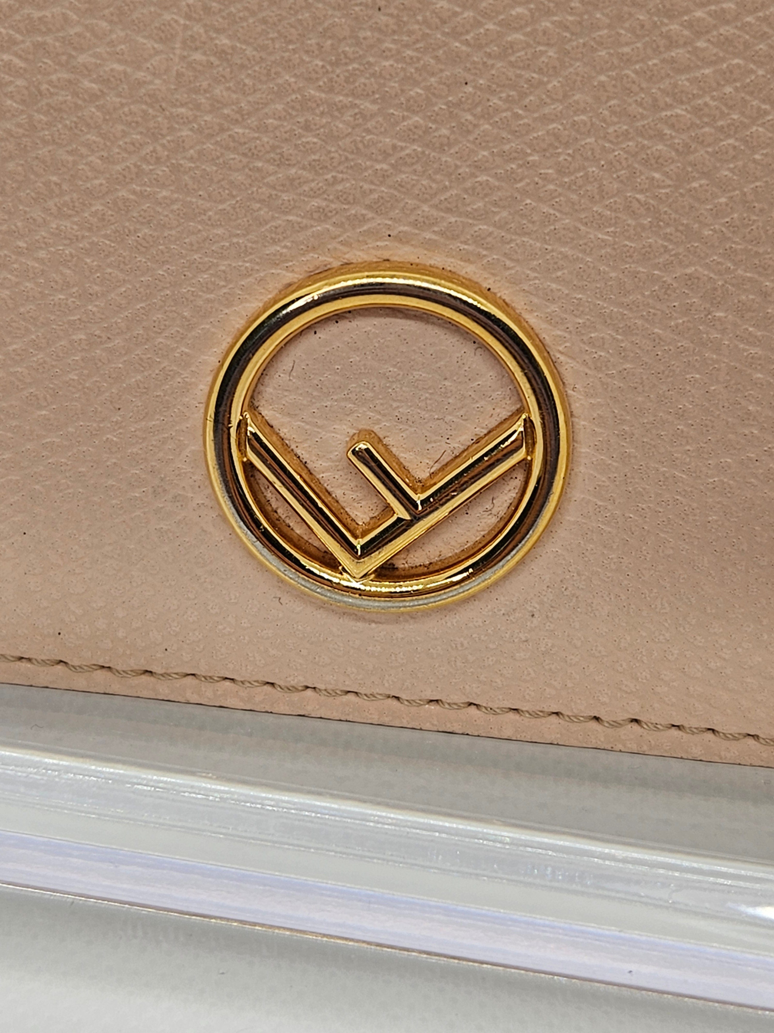 Fendi BiFold Wallet Poudre Pink Leather -Pre-Owned