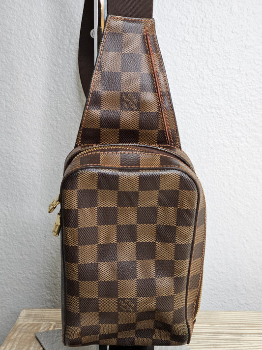 Pre-Loved Louis Vuitton Damier Ebene Geronimo Shoulder Bag