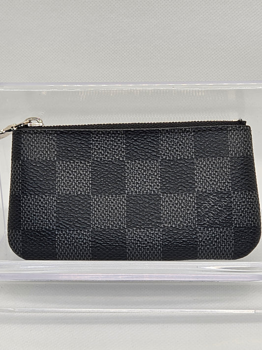 Pre-Loved Louis Vuitton Damier Graphite Key Pouch