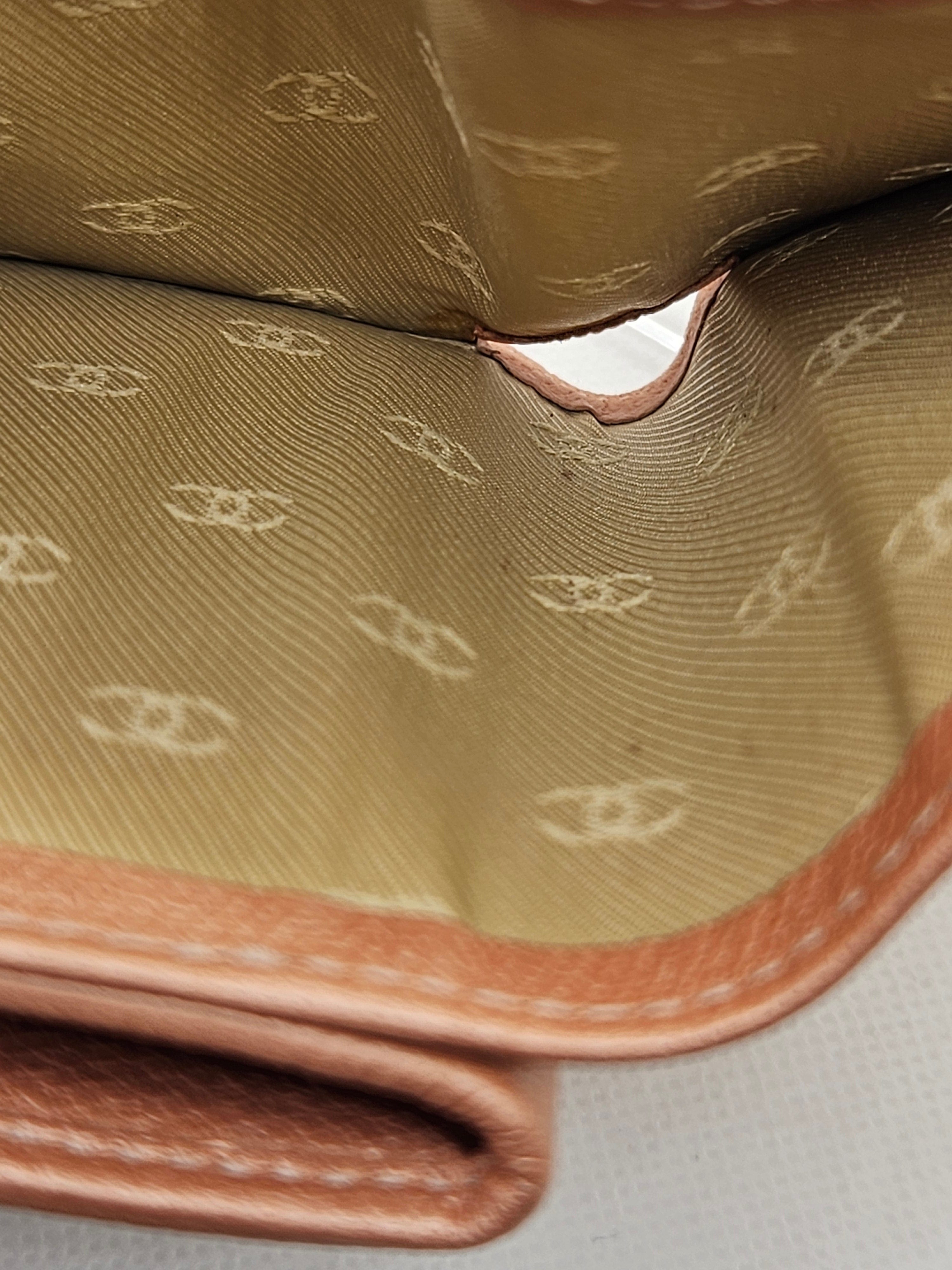 Chanel Tri-Fold Wallet – Peach Shimmer Leather | Pre-Owned