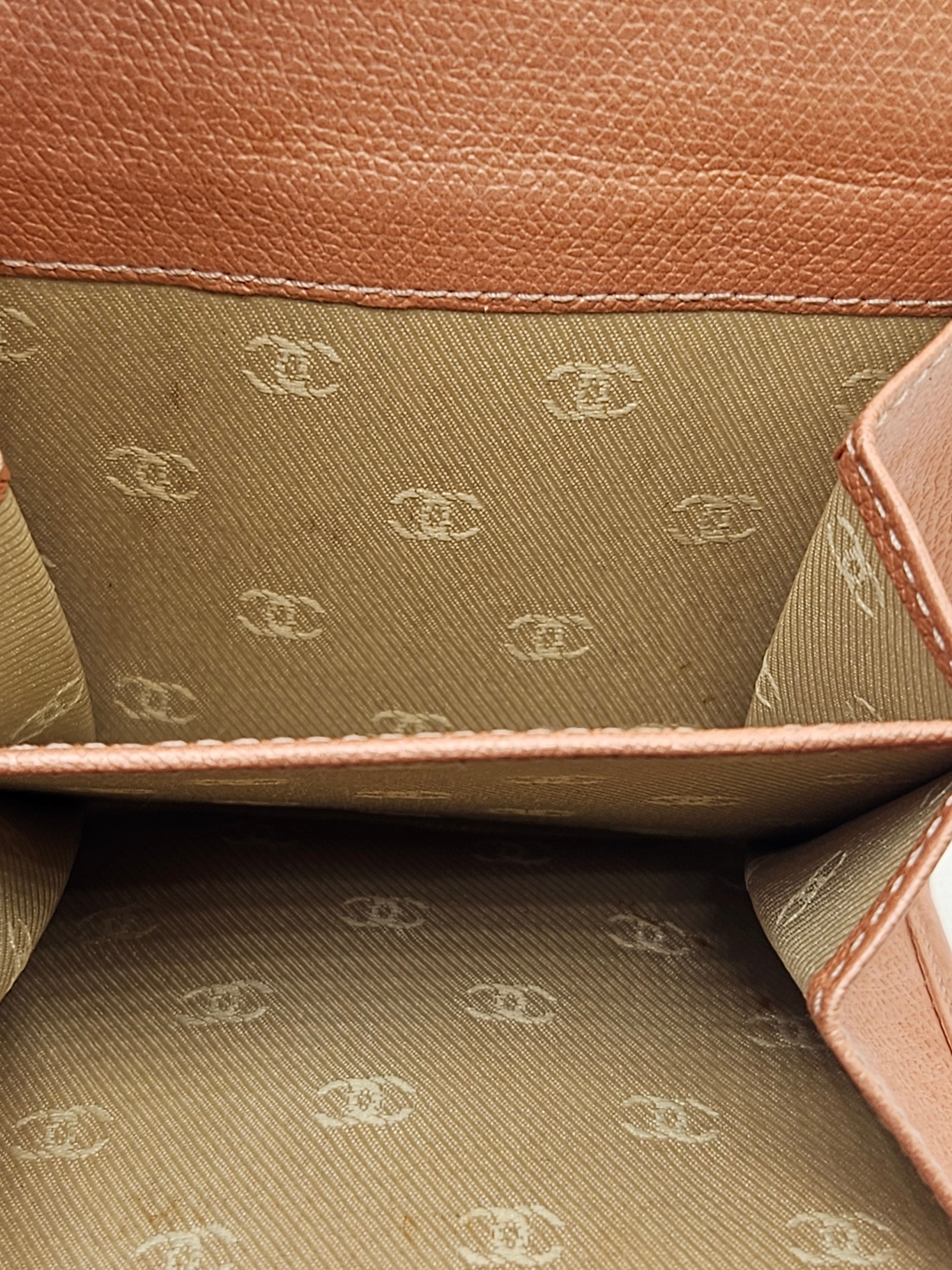Chanel Tri-Fold Wallet – Peach Shimmer Leather | Pre-Owned