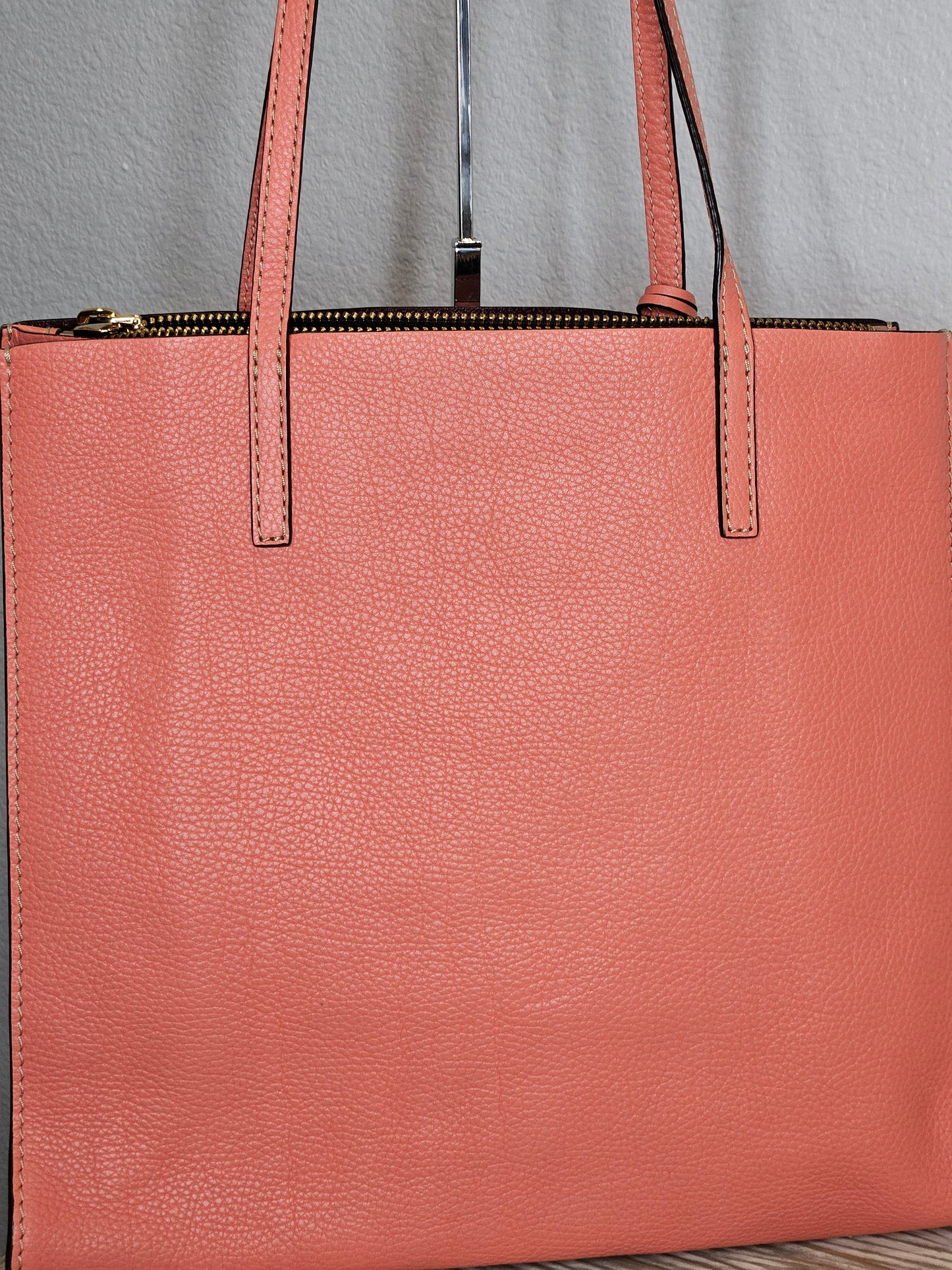 Pre-Loved Marc Jacobs The Grind Pebbled Leather Tote "Sold Out"