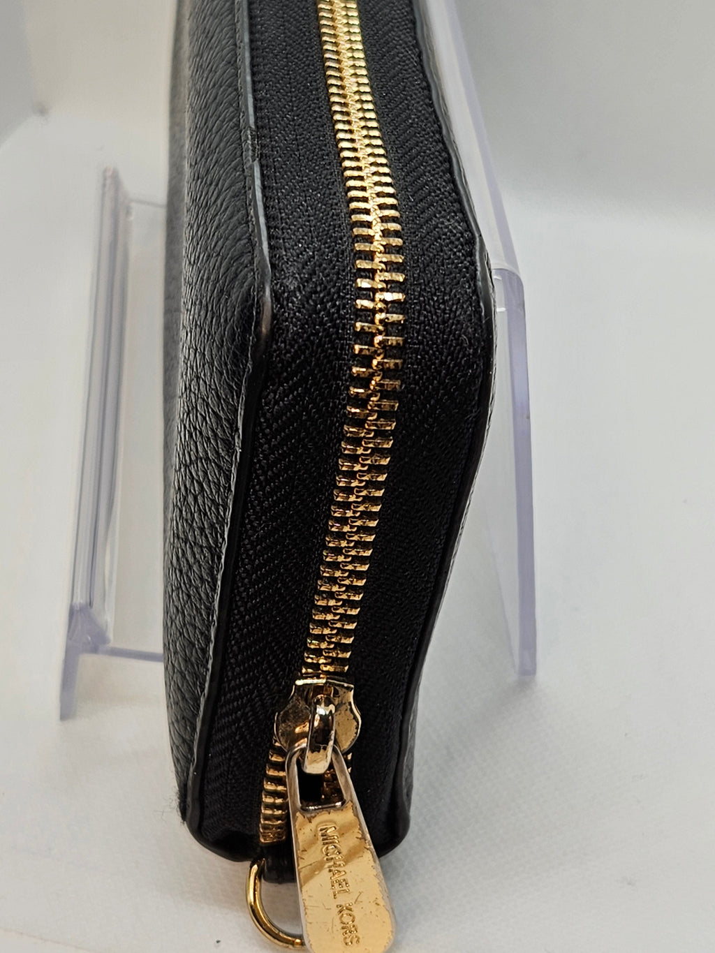 Michael Kors Jet Set Continental Zip Wallet – Wristlet Style | Pre-Owned