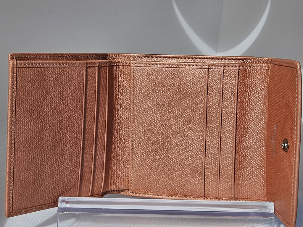 Chanel Tri-Fold Wallet – Peach Shimmer Leather | Pre-Owned