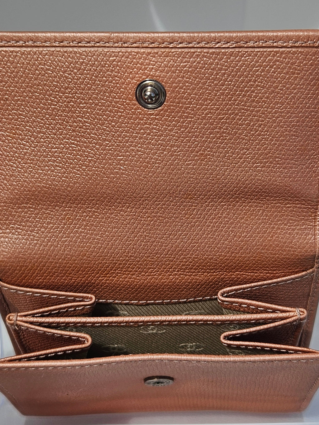 Chanel Tri-Fold Wallet – Peach Shimmer Leather | Pre-Owned