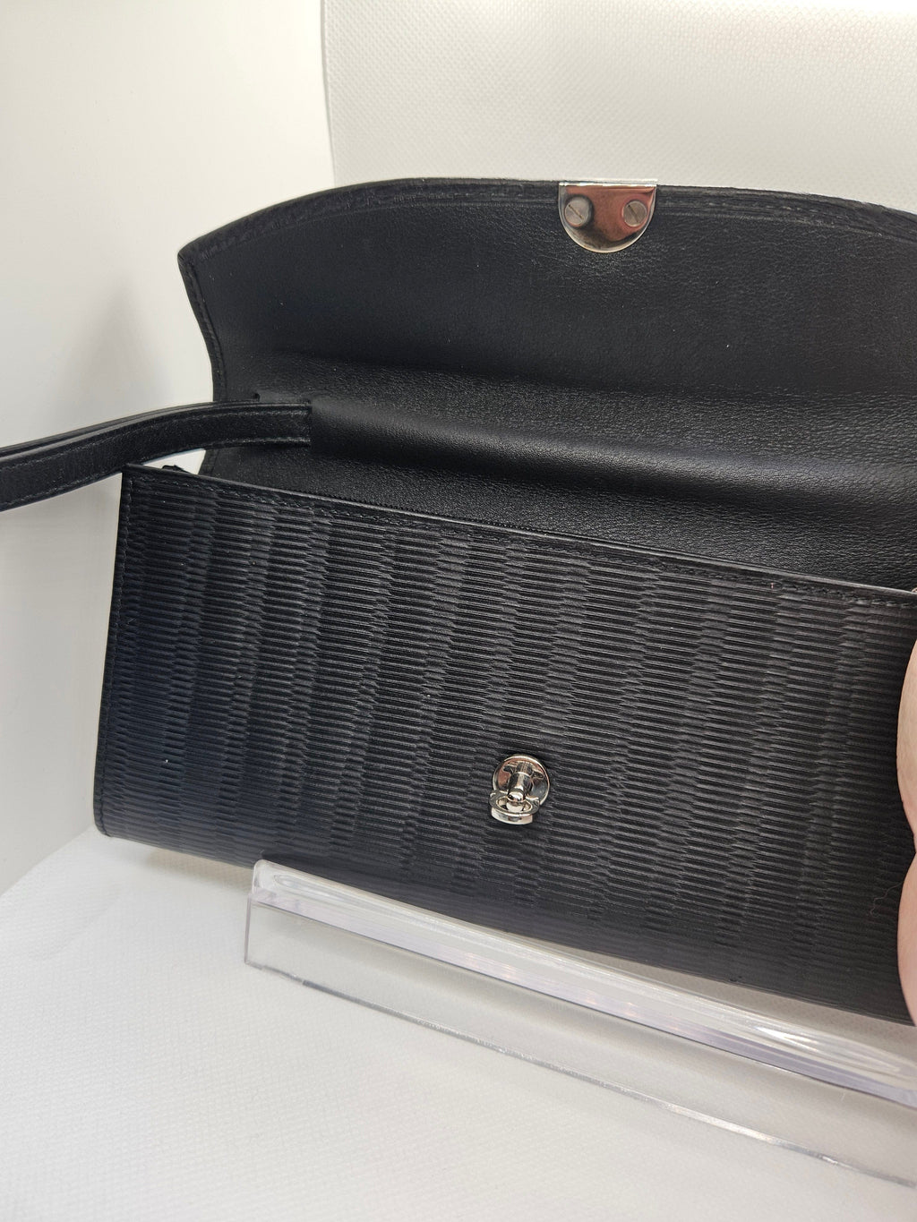 Salvatore Ferragamo Gancini Leather Wallet Wristlet – Embossed Padlock | Pre-Owned