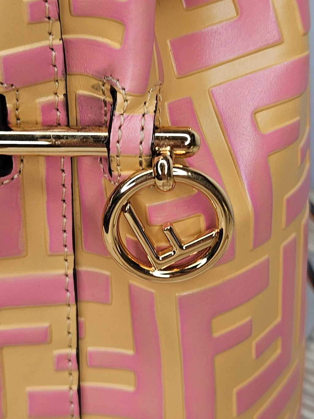 gold charm Fendi Vitello Liberty Mini Mon Tresor Bucket Bag -Pre-Owned