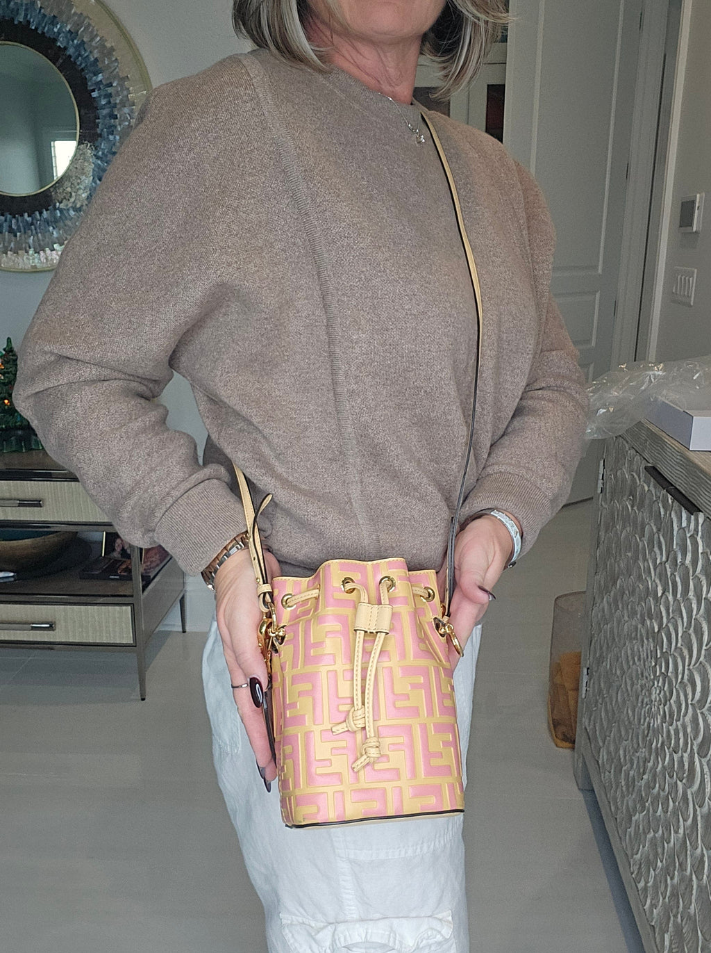 model display Fendi Vitello Liberty Mini Mon Tresor Bucket Bag -Pre-Owned