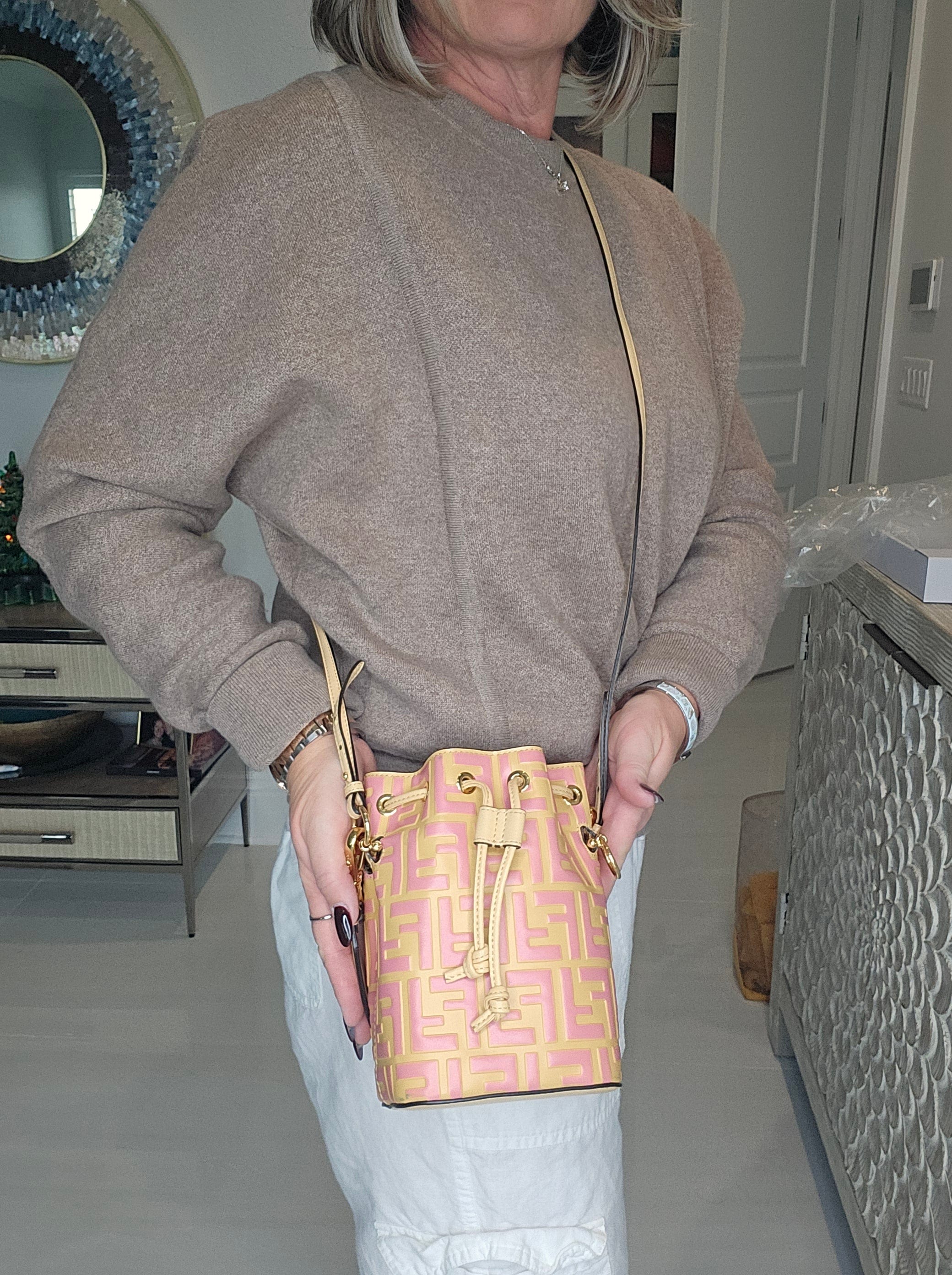 model display Fendi Vitello Liberty Mini Mon Tresor Bucket Bag -Pre-Owned