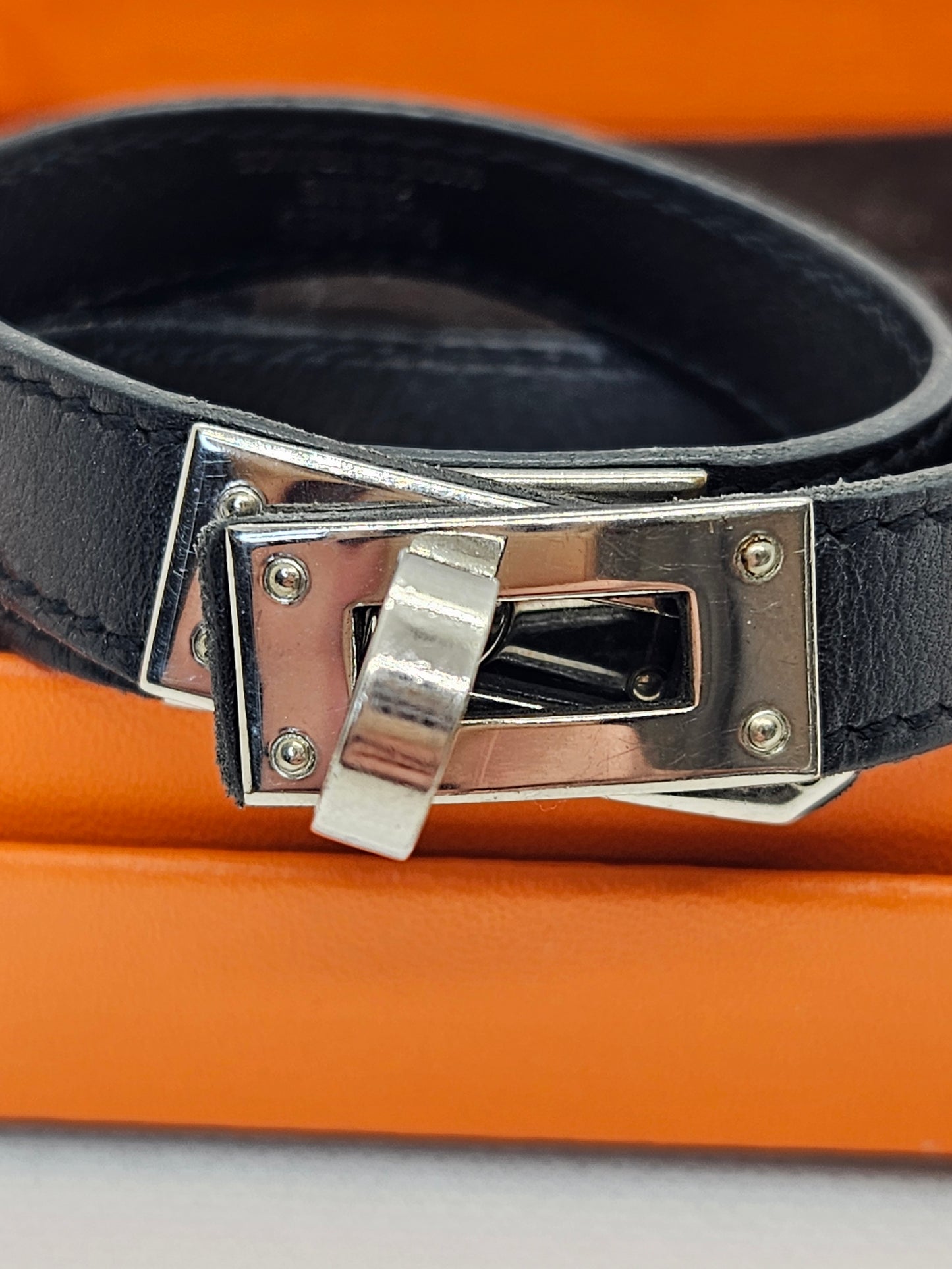 Pre-Loved Hermes Mini Kelly Leather Double Tour Wrap Bracelet