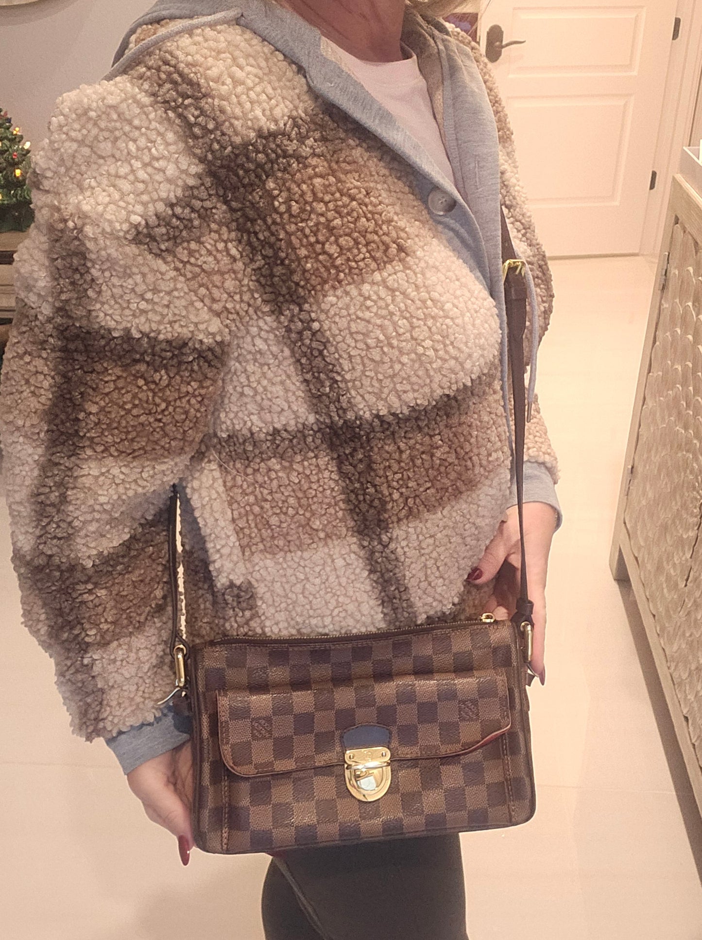 Louis Vuitton Damier Ebene Ravello GM -Pre-Owned