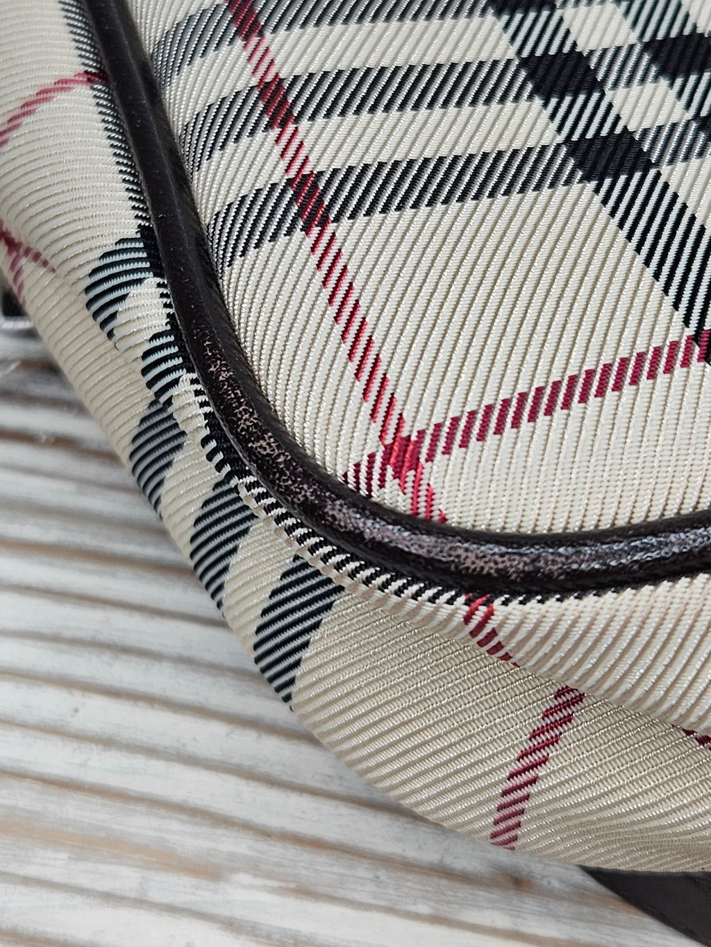 Burberry Nova Check Vertical Crossbody Camera Bag – Beige | Pre-Owned
