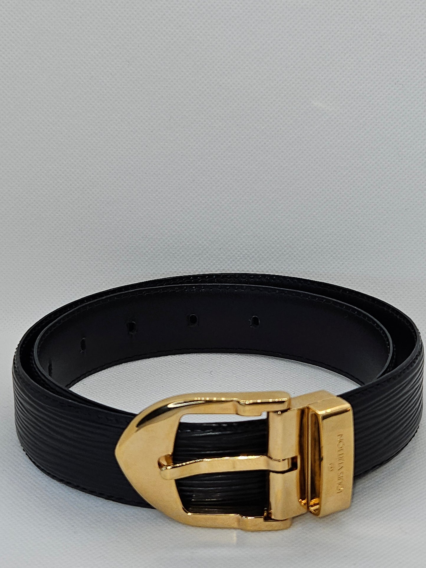 Louis Vuitton Ceinture Gold Buckle Epi Leather Belt -Pre-Owned