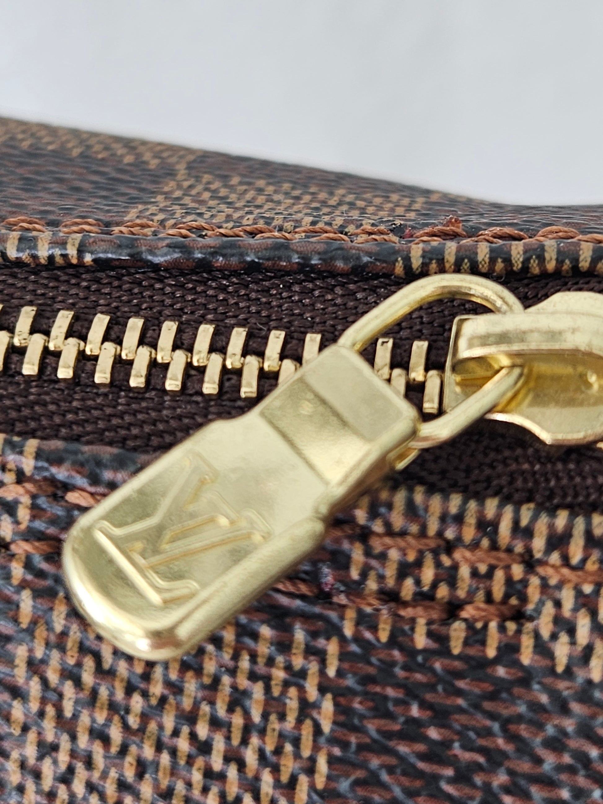gold hardware Louis Vuitton Brown coated canvas Damier Ebene Papillon 30