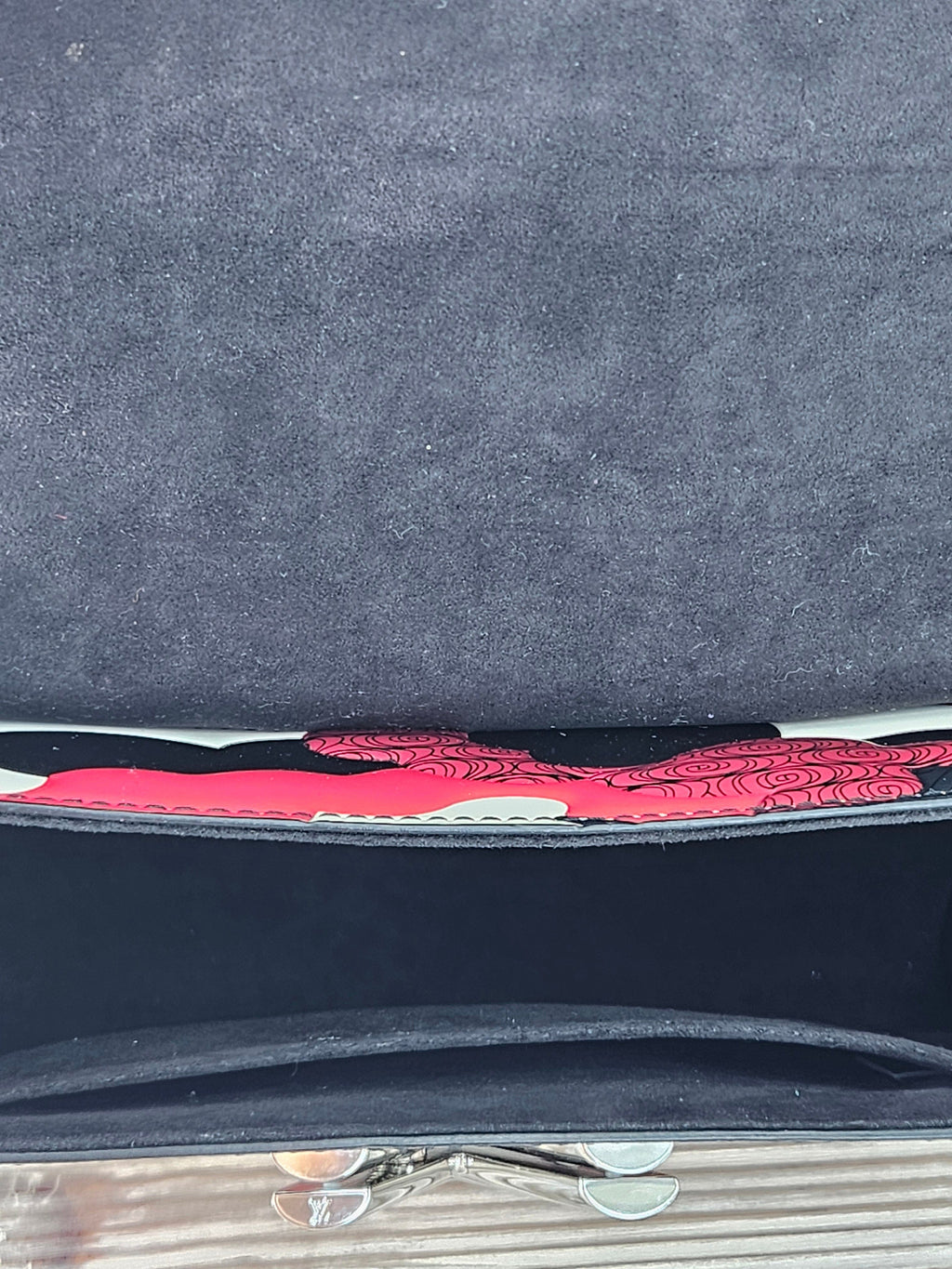 interior Louis Vuitton Patchwork Waves Twist MM red and black epi leather