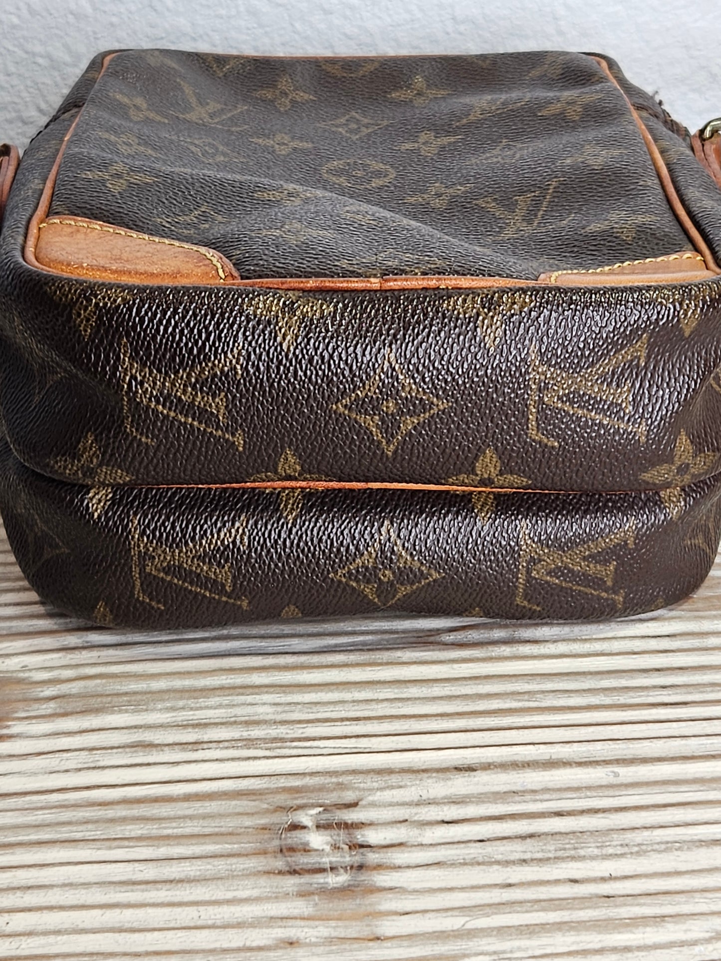Pre-Loved Louis Vuitton Monogram Amazone