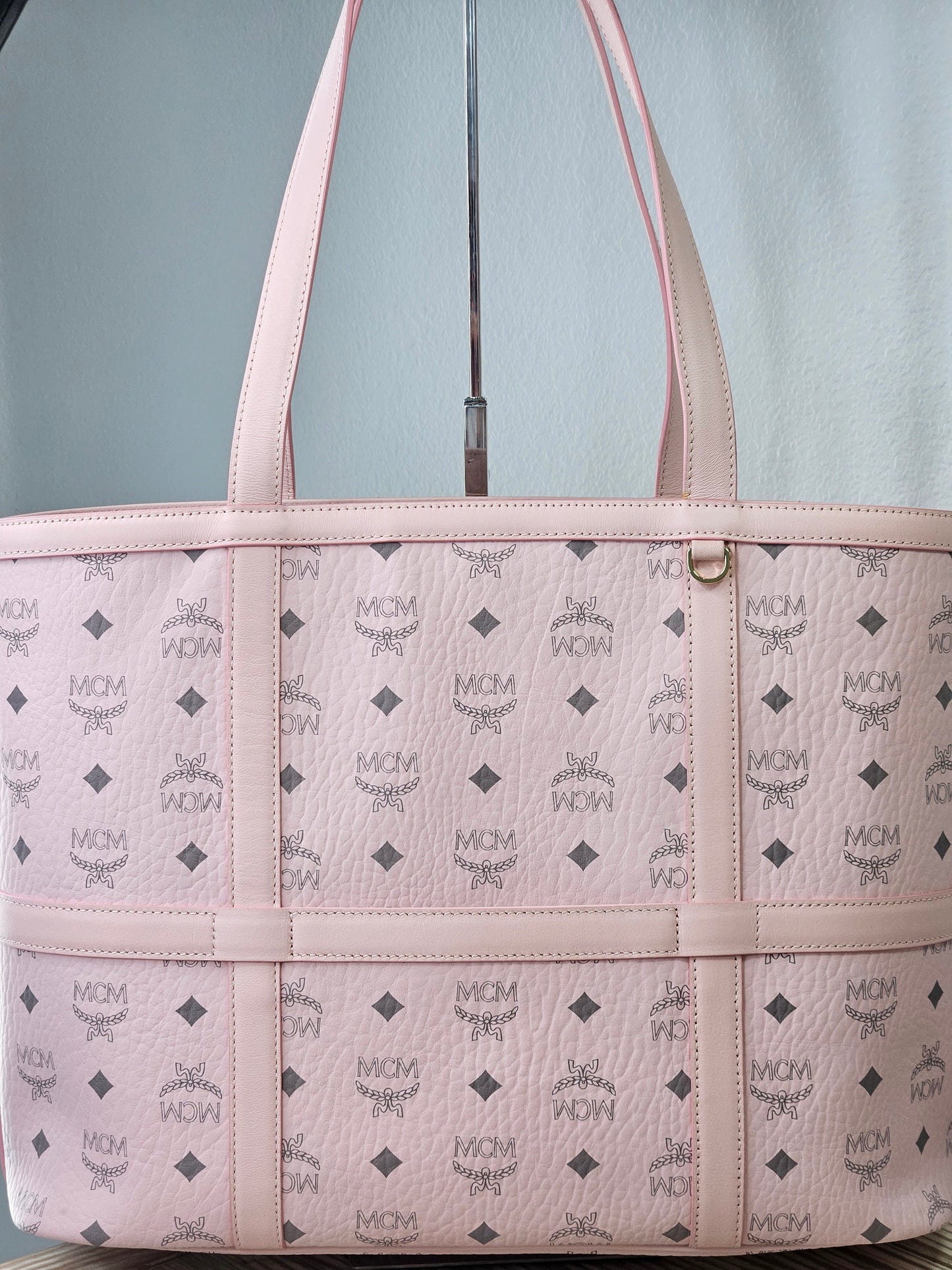 Pre-Loved MCM Delmy Visetos Shopper Tote Powder Pink