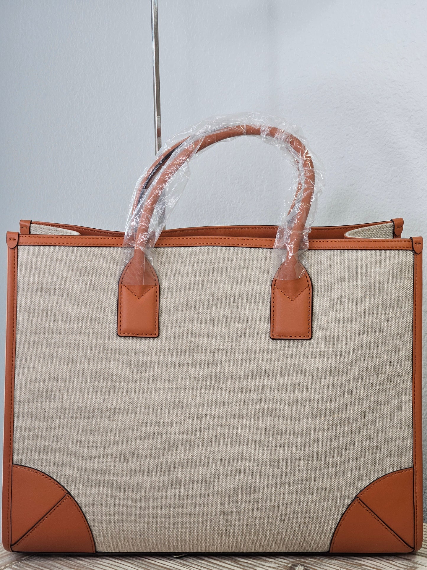 Pre-Loved MCM Munchen Tote Large Cognac