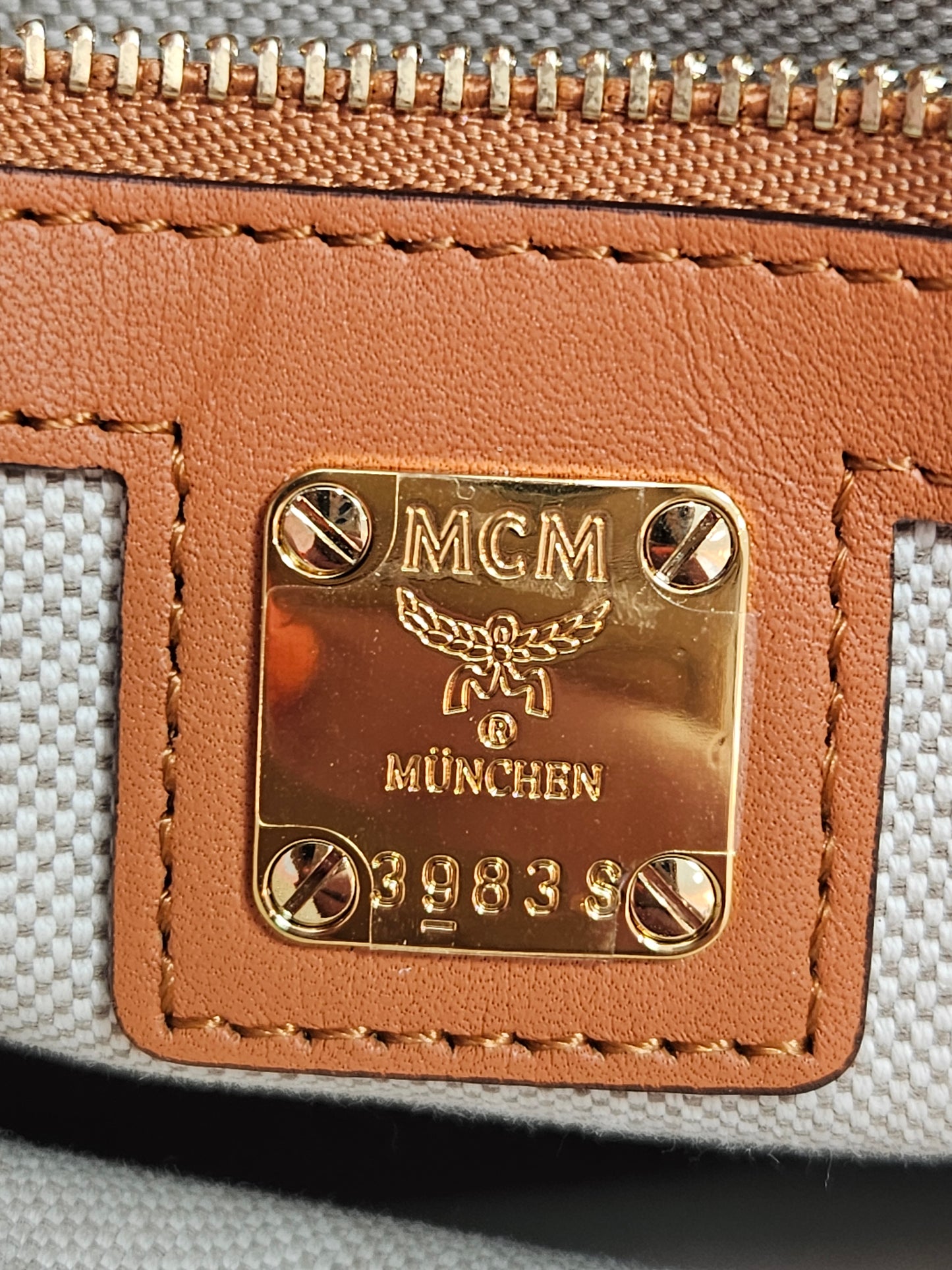 Pre-Loved MCM Munchen Tote Large Cognac