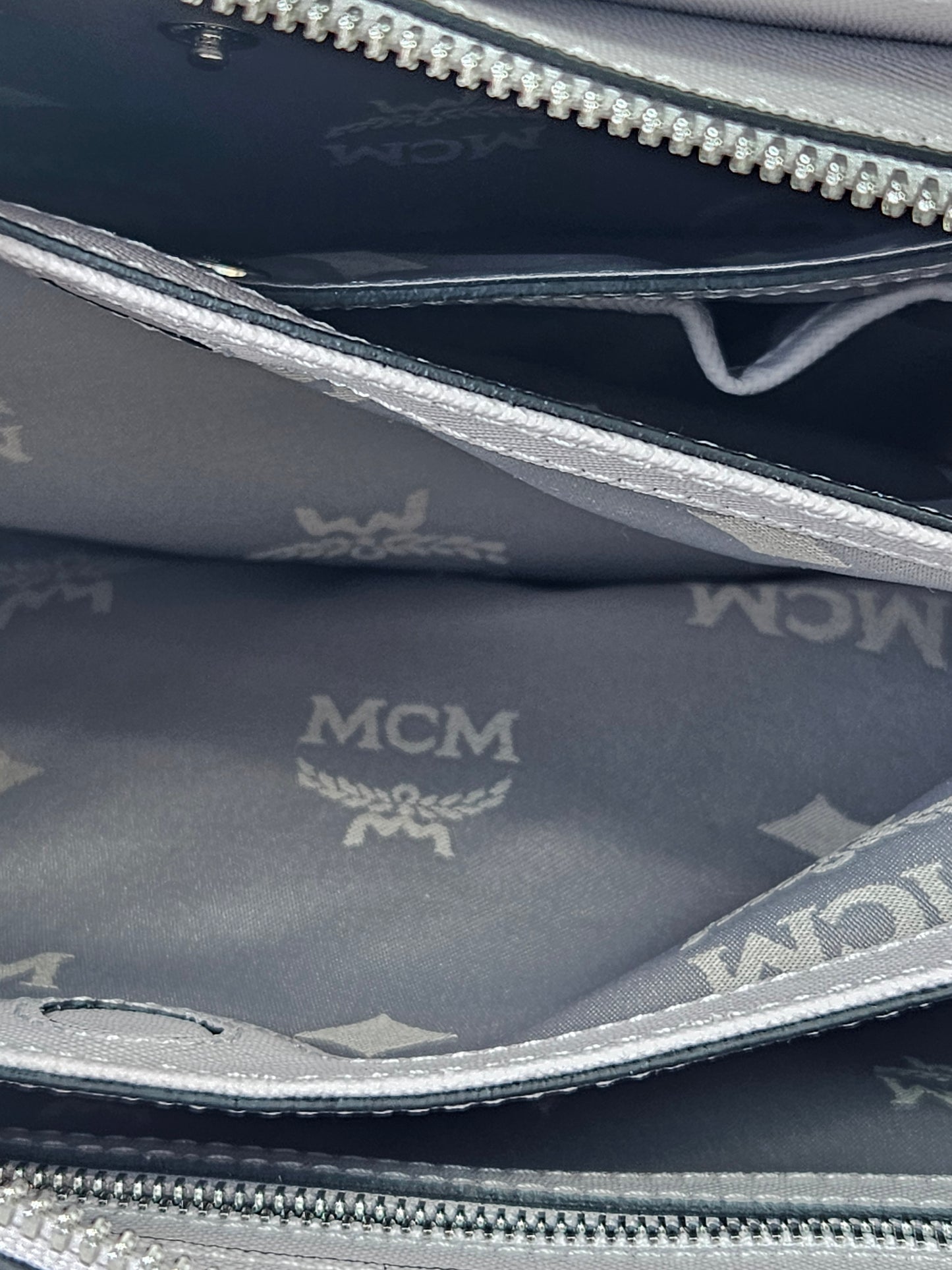 Pre-Loved MCM Nuovo Tote Medium Gull Gray