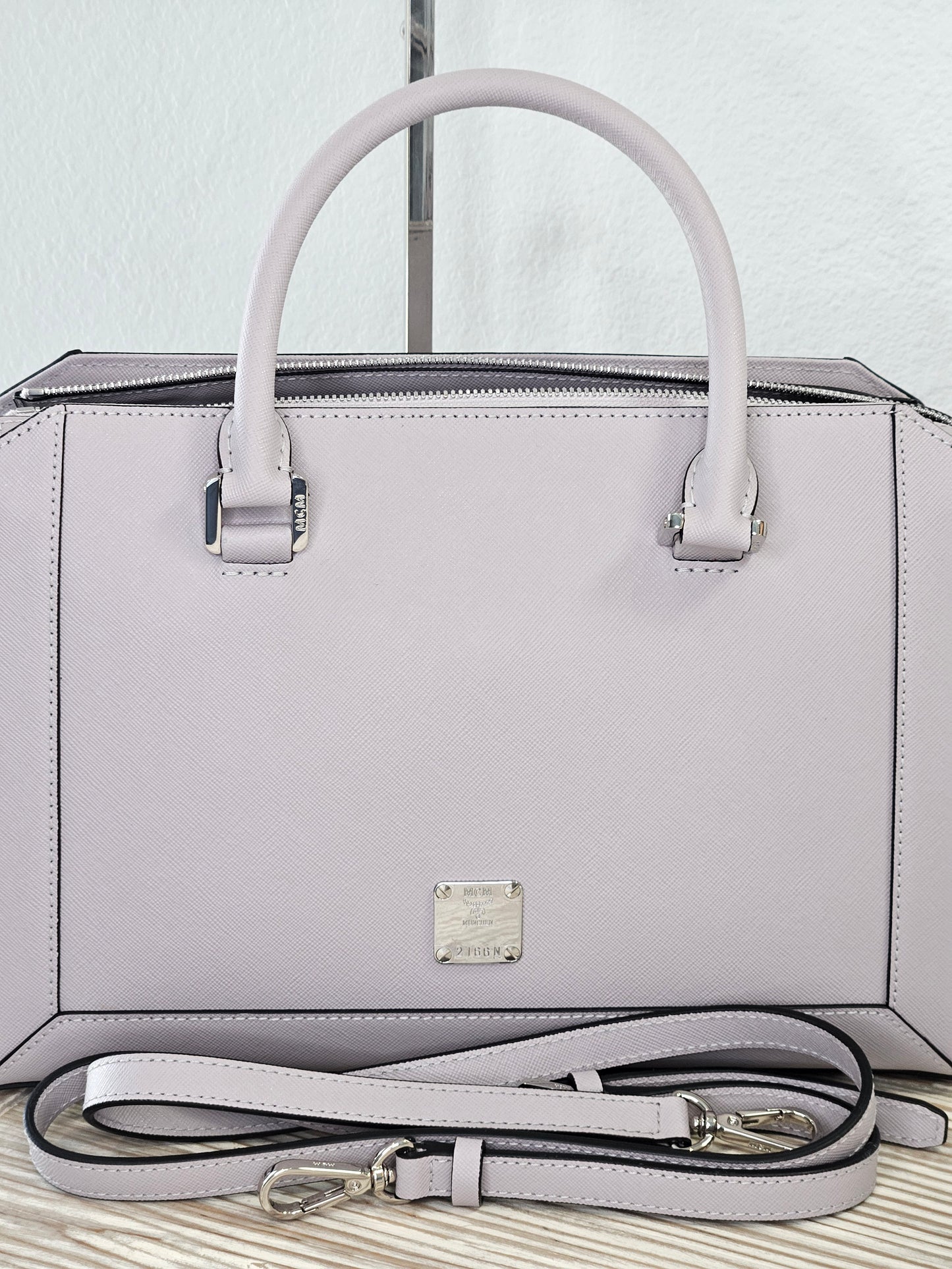 Pre-Loved MCM Nuovo Tote Medium Gull Gray