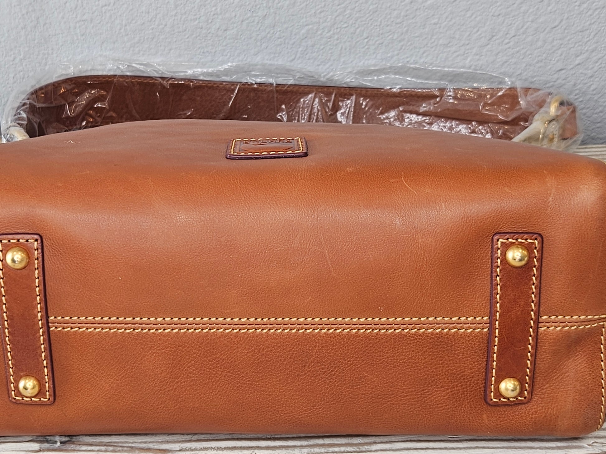 bottom Dooney & Bourke Florentine Cassidy Leather Hobo Bag Cognac Brown