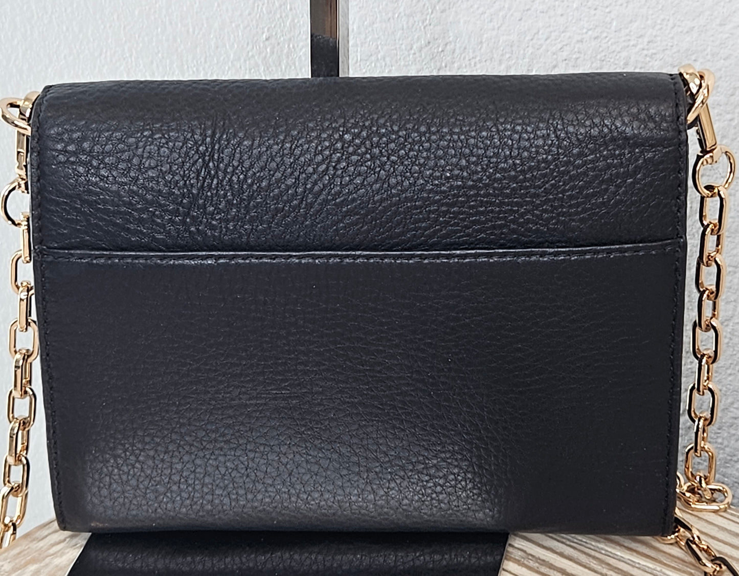 Pre-Loved Tory Burch Britten Chain Wallet Black