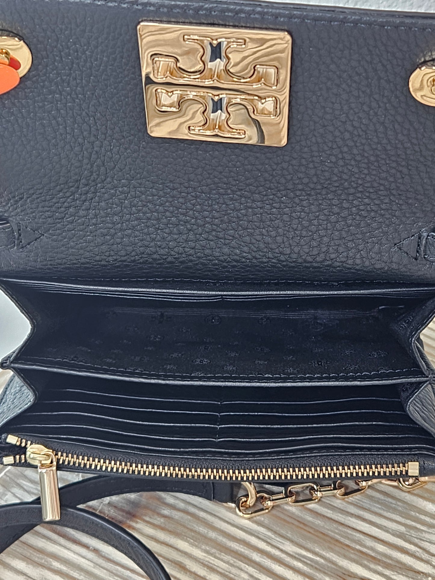 Pre-Loved Tory Burch Britten Chain Wallet Black
