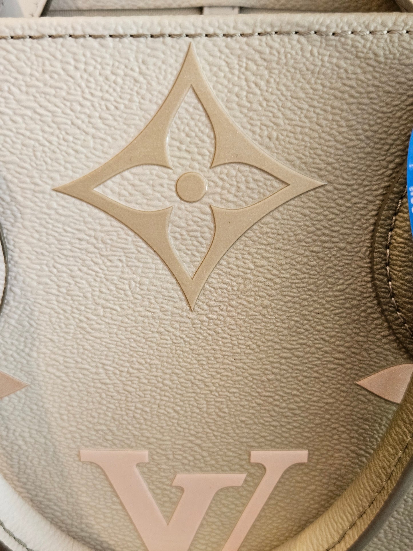 Louis Vuitton Monogram Giant Spring In The City Sunset Khaki MM