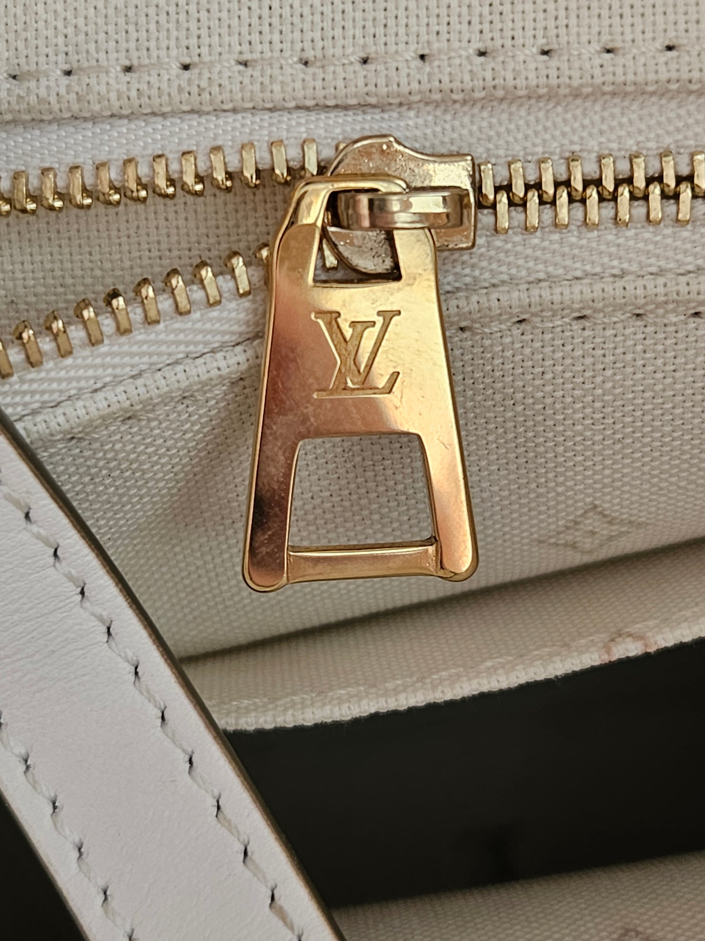 Louis Vuitton Monogram Giant Spring In The City Sunset Khaki MM