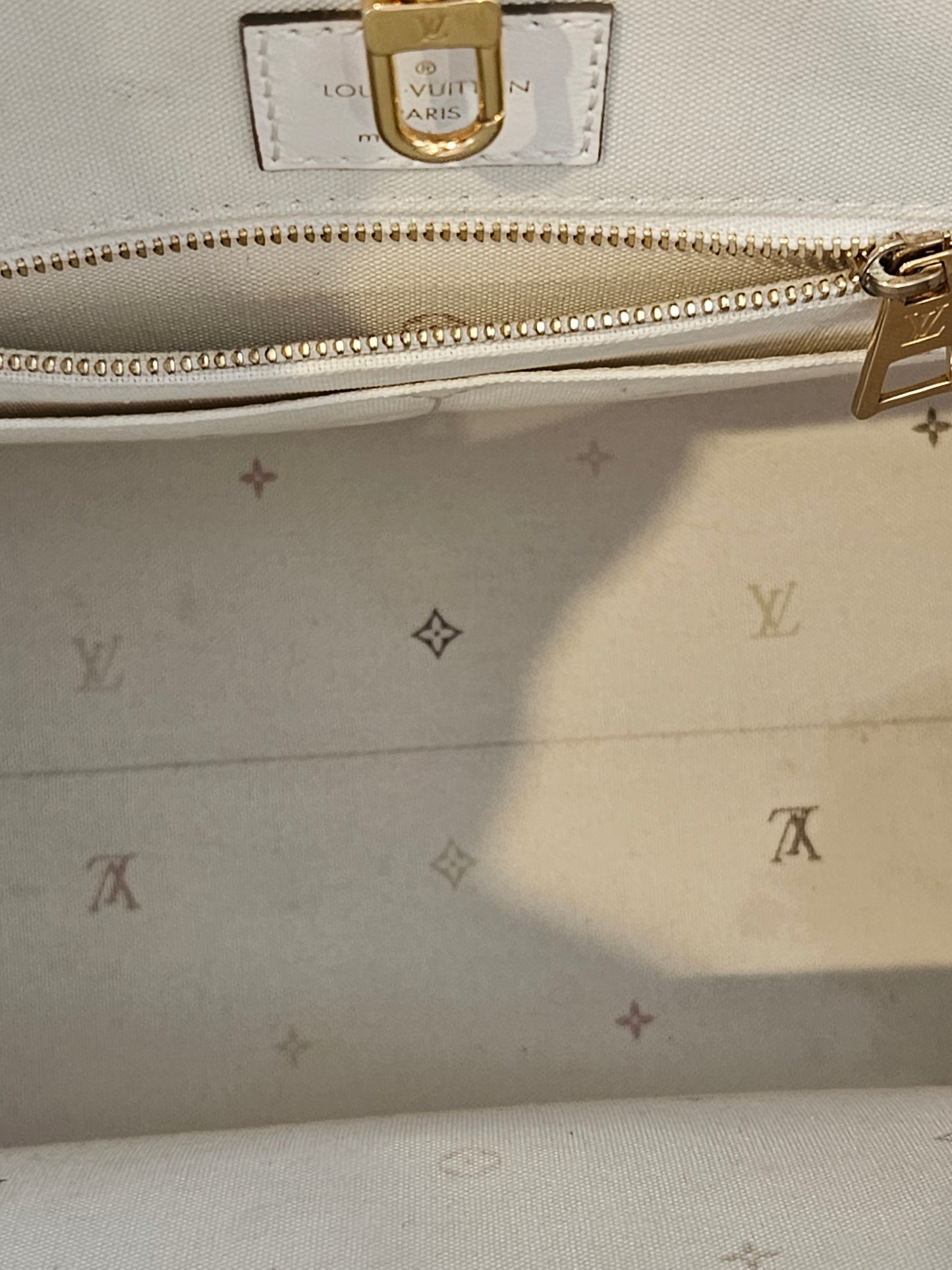 Louis Vuitton Monogram Giant Spring In The City Sunset Khaki MM