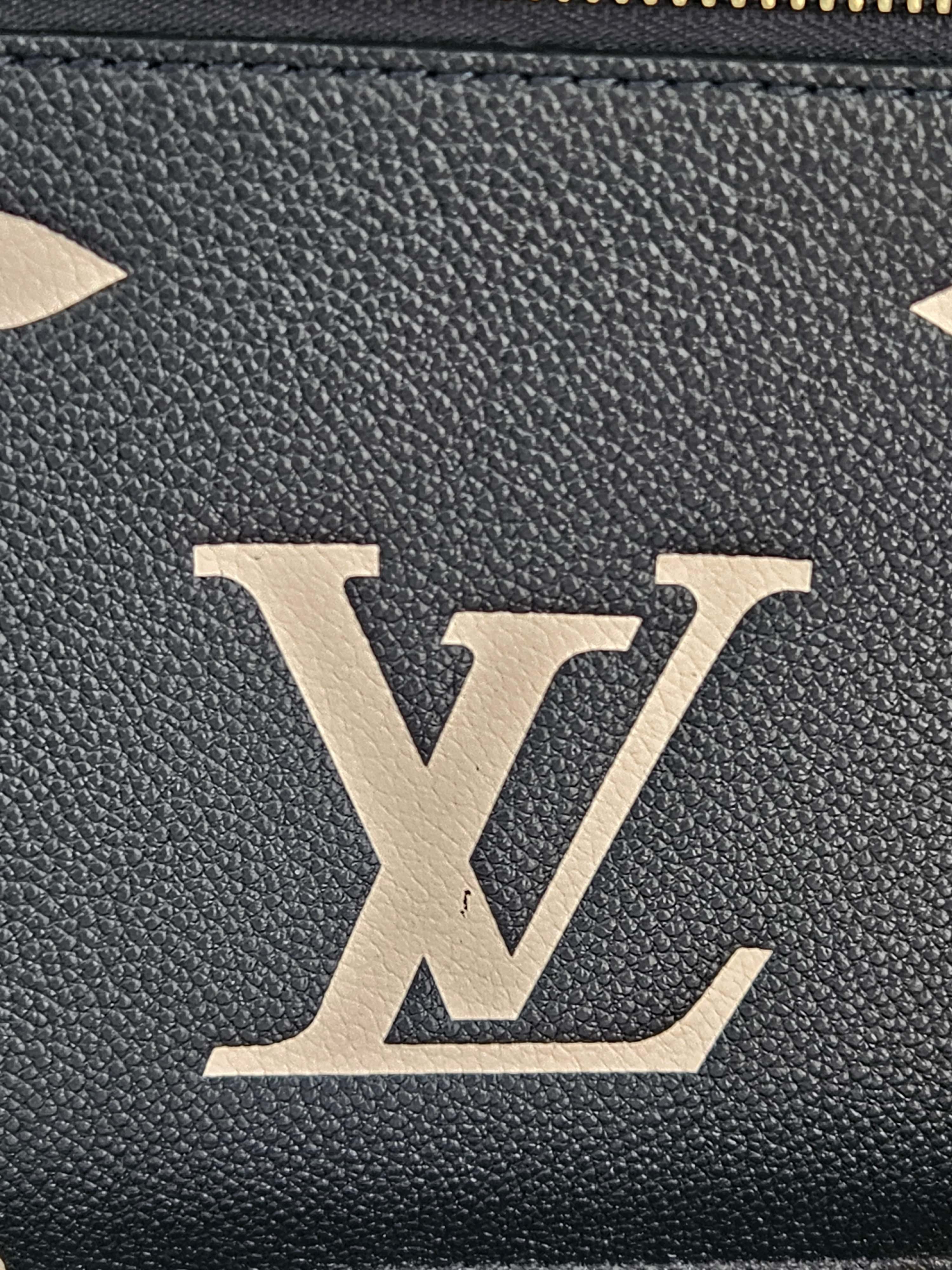 Louis Vuitton Pochette Métis Empreinte Giant Monogram – Black/Beige | Pre-Owned