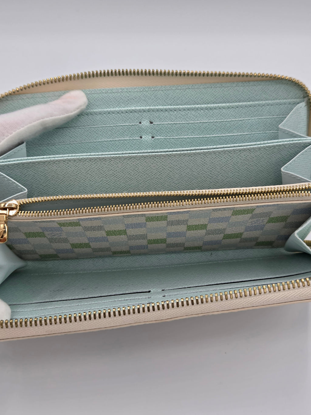 Louis Vuitton Damierlicious Zippy Wallet – Pistachio Green | Pre-Owned