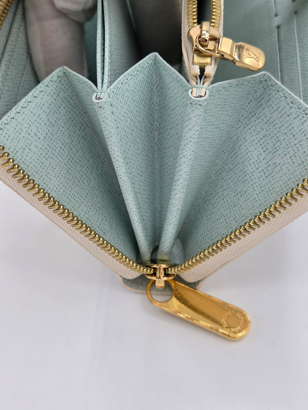Louis Vuitton Damierlicious Zippy Wallet – Pistachio Green | Pre-Owned
